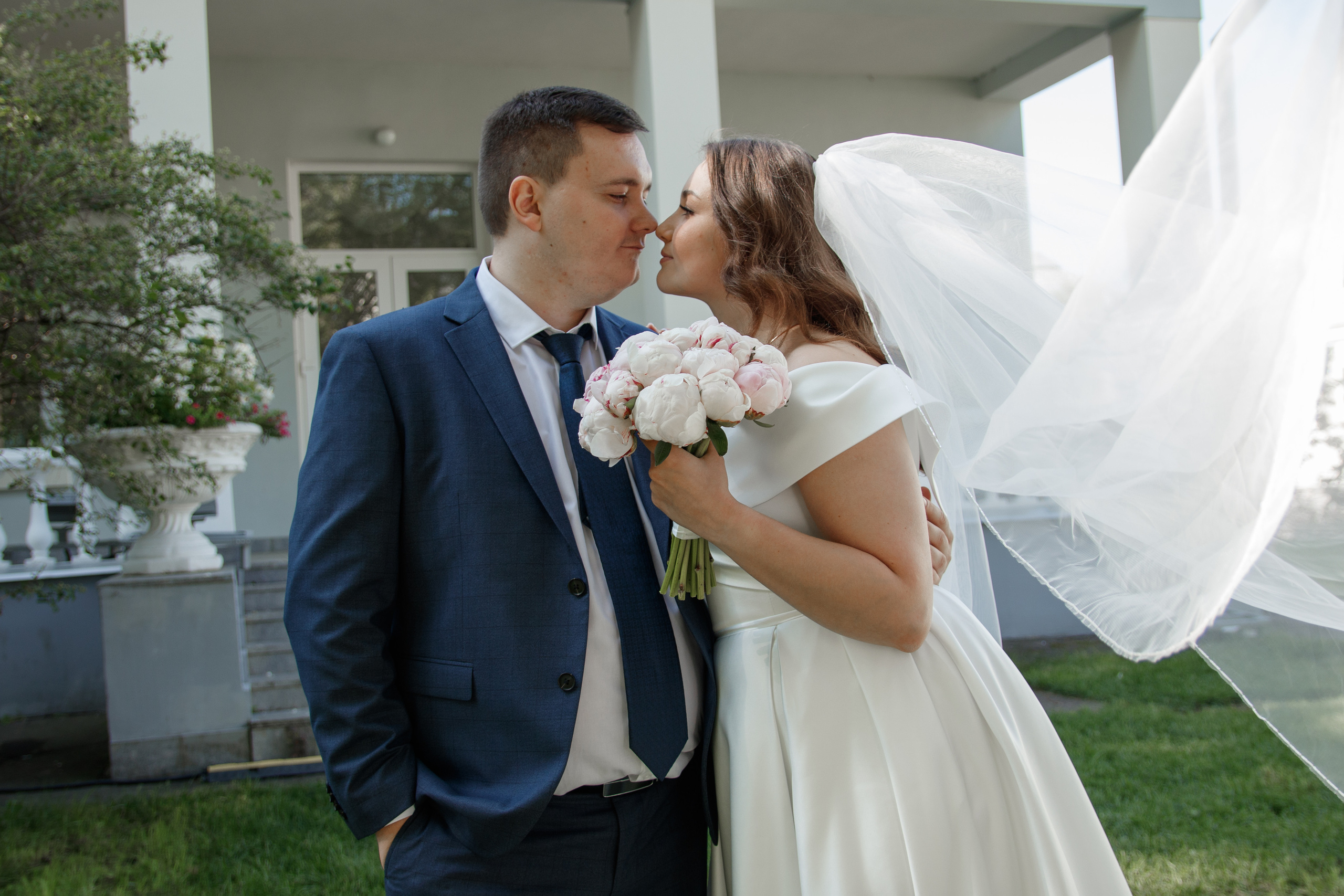 Свадебная прогулка ВДНХ. Женский и семейный фотограф в Москве и Московской области Наталья Минт