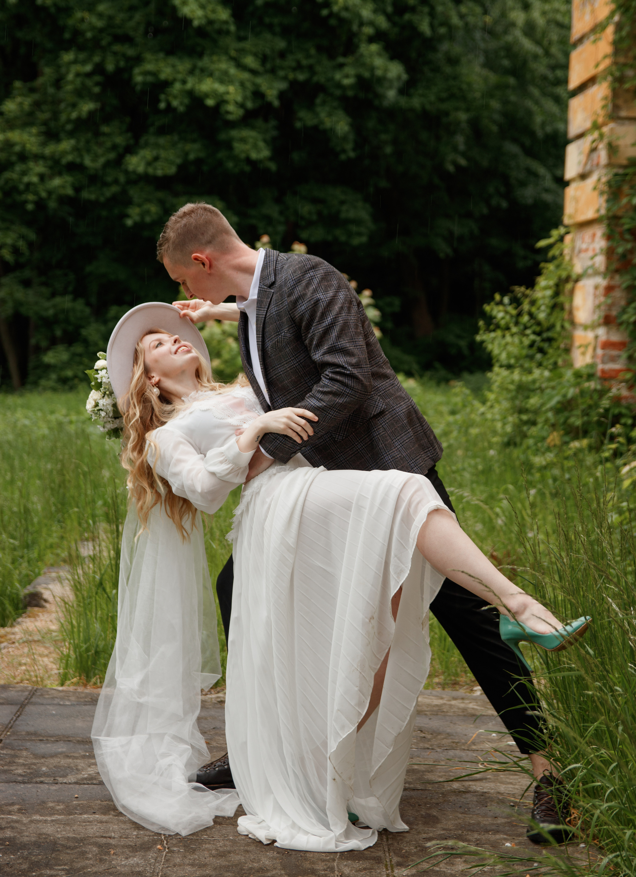 Свадебная прогулка в Суханово. Женский и семейный фотограф в Москве и Московской области Наталья Минт