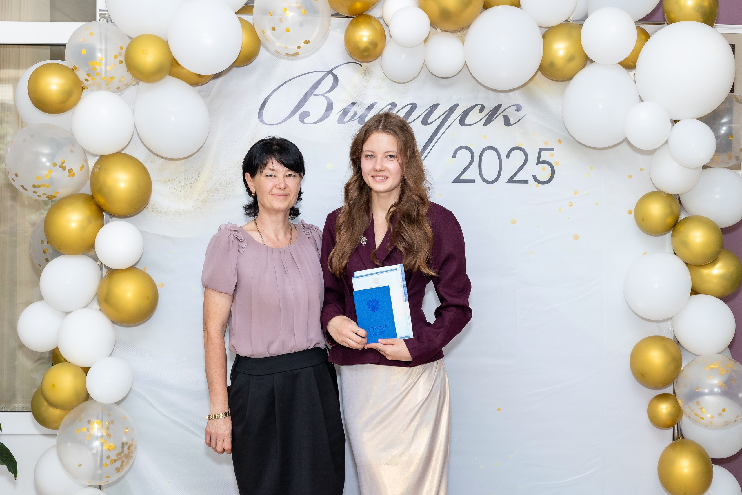 Вручение аттестата 2025. Выпускные альбомы Майкоп, Краснодар Елена Золотарева