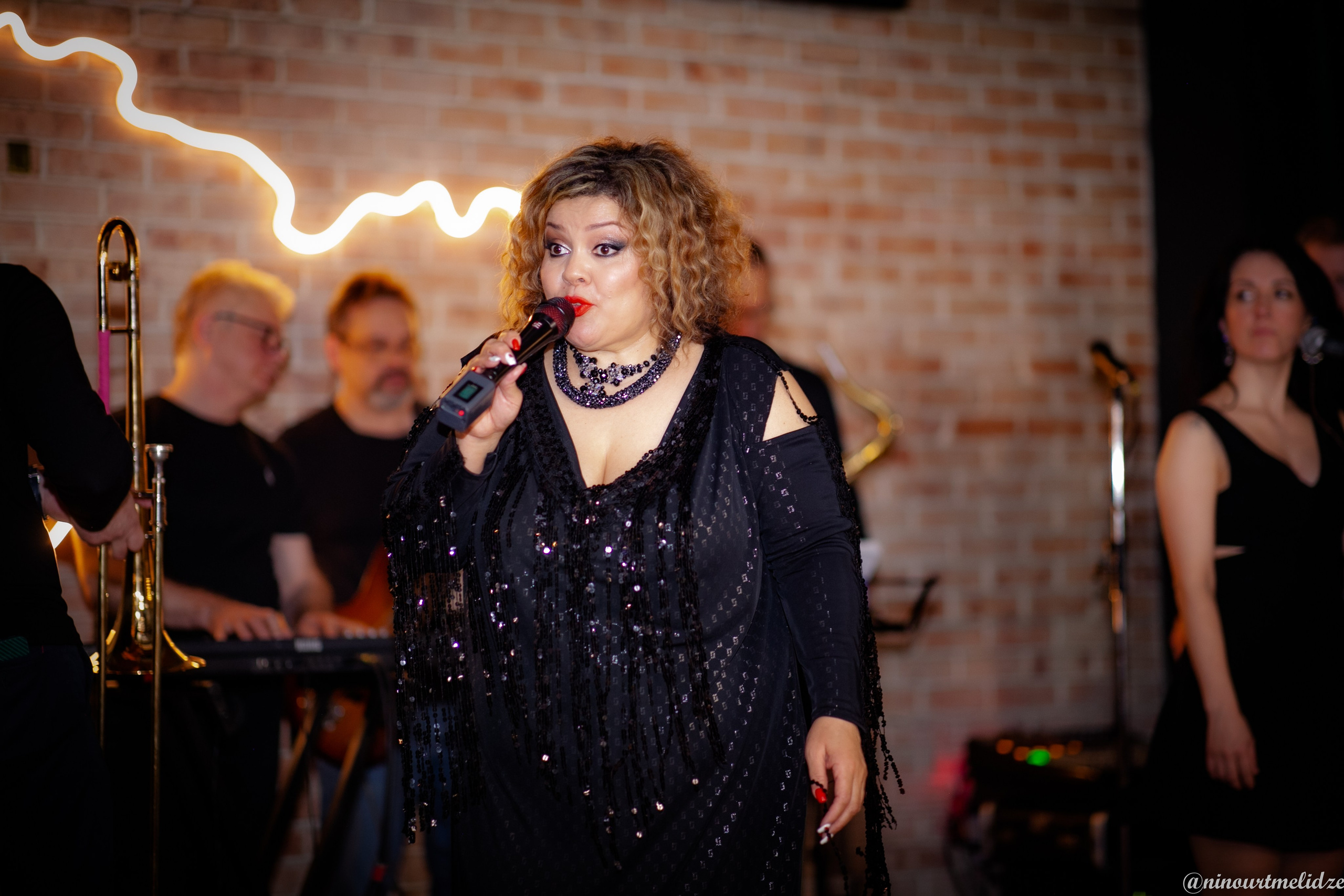 Бал «Мьюзик’Тон»королевы блюза Виктории Пьер-Мари!. Art photographer Nino