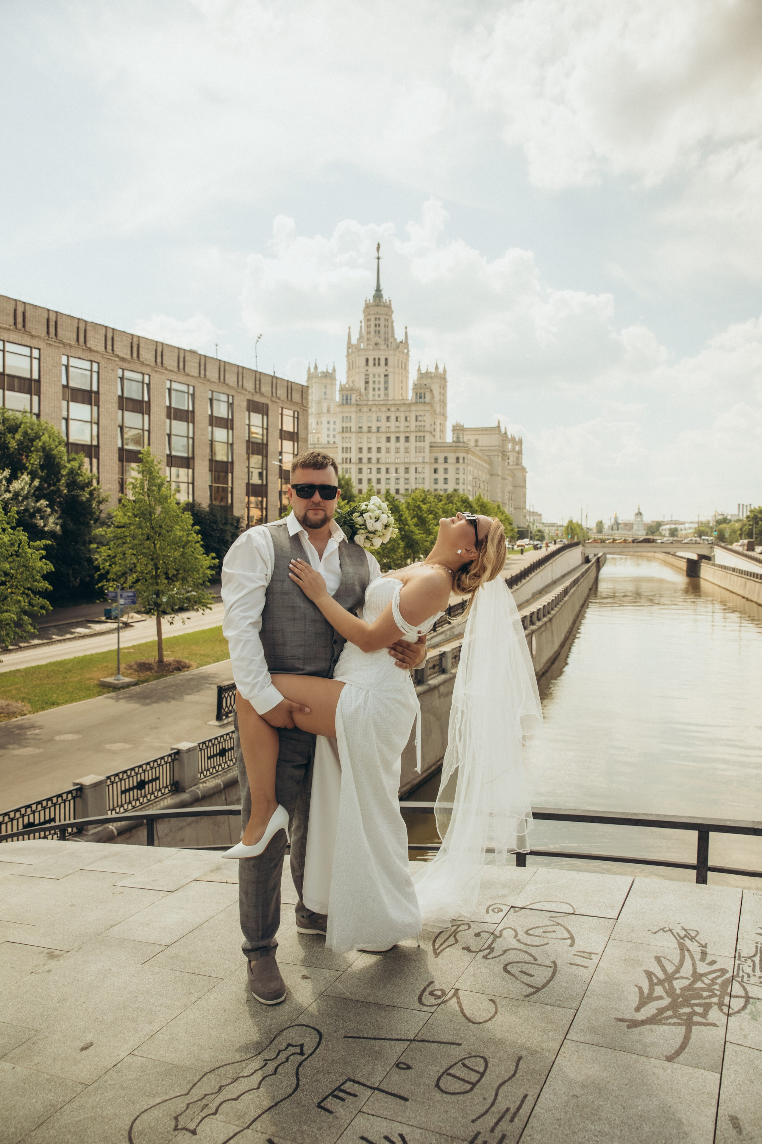Тессинский мост свадьба. Свадебный и семейный фотограф Москва и Московская область