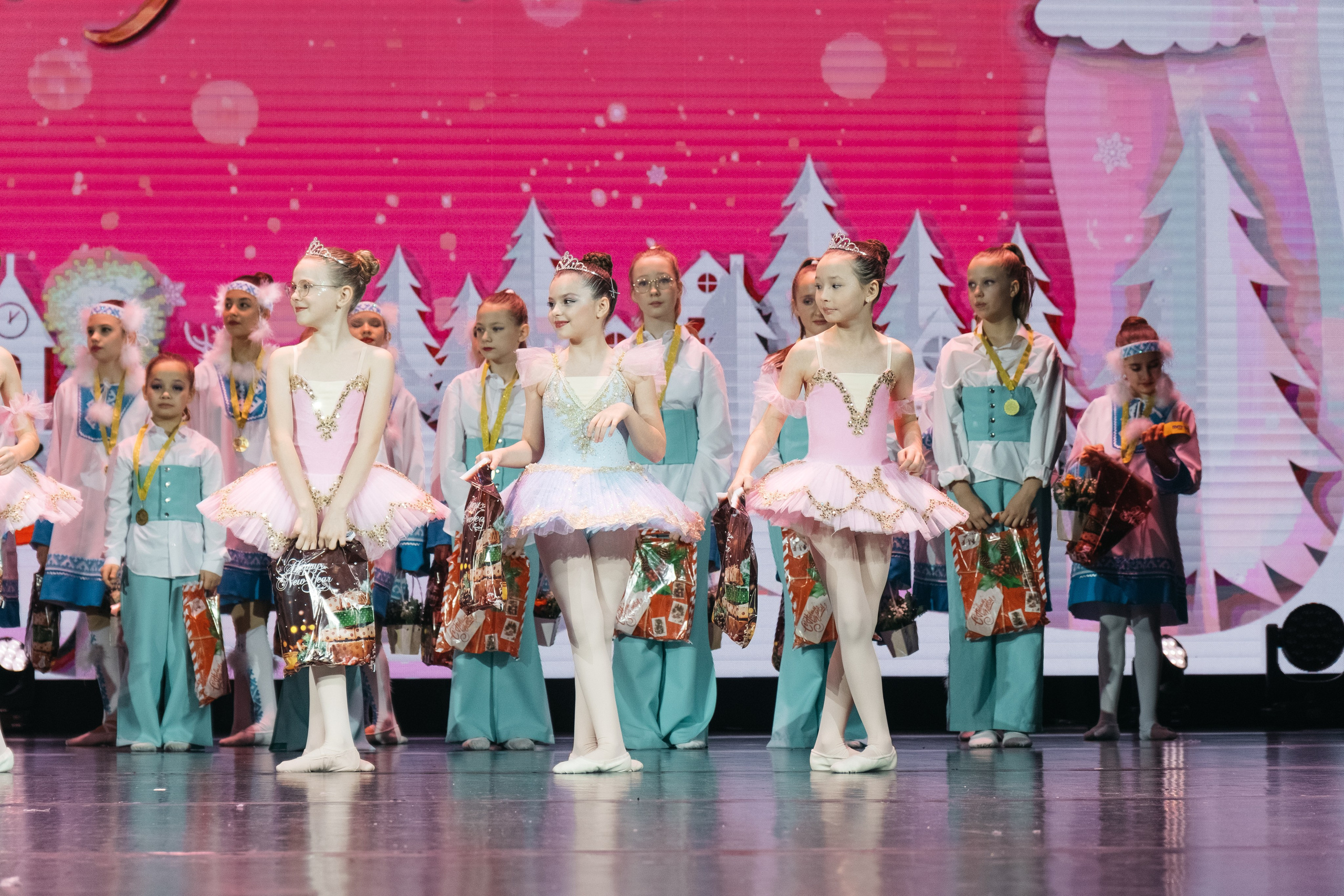 СурГУ 23.12.23. Репортажный и свадебный фотограф в Сургуте