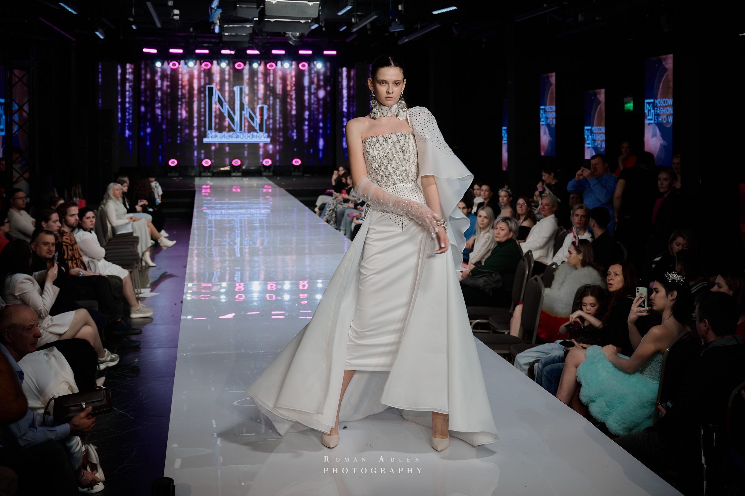 Moscow Fashion Show весна 2025. Фотограф Роман Адлер