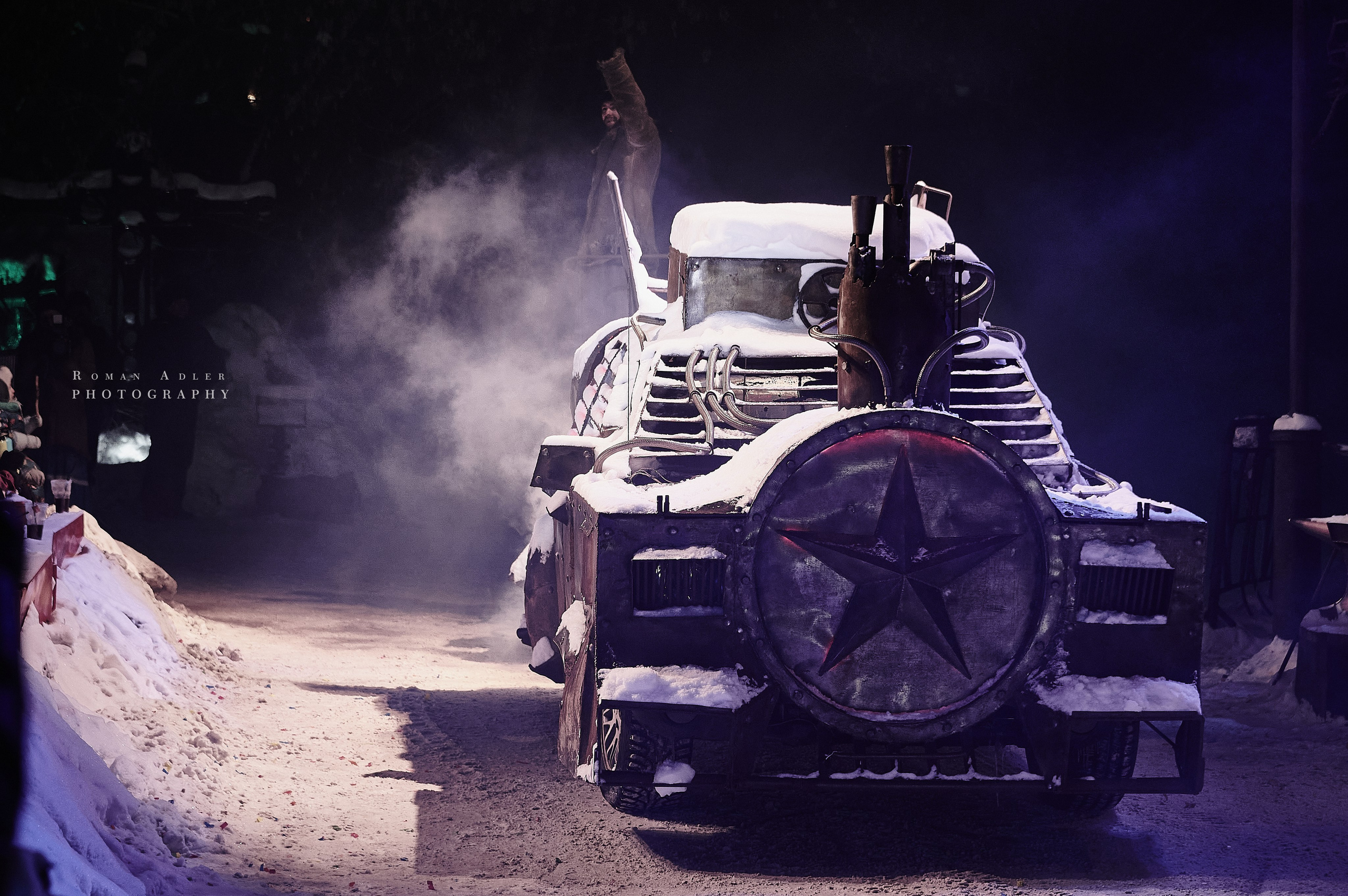 Новогодняя сказка от Ночных волков. Фотограф Роман Адлер