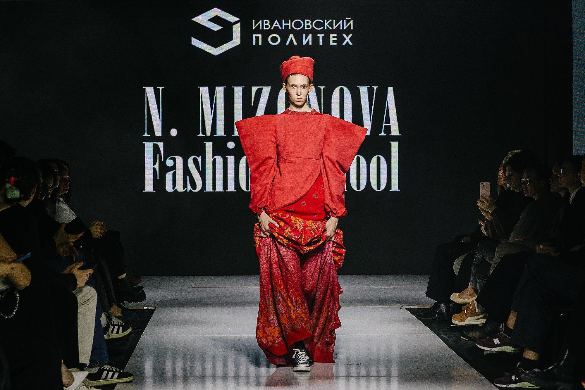 Неделя моды FW 23сез г. Екатеринбург. Семейный и репортажный фотограф Наташа Давыдова