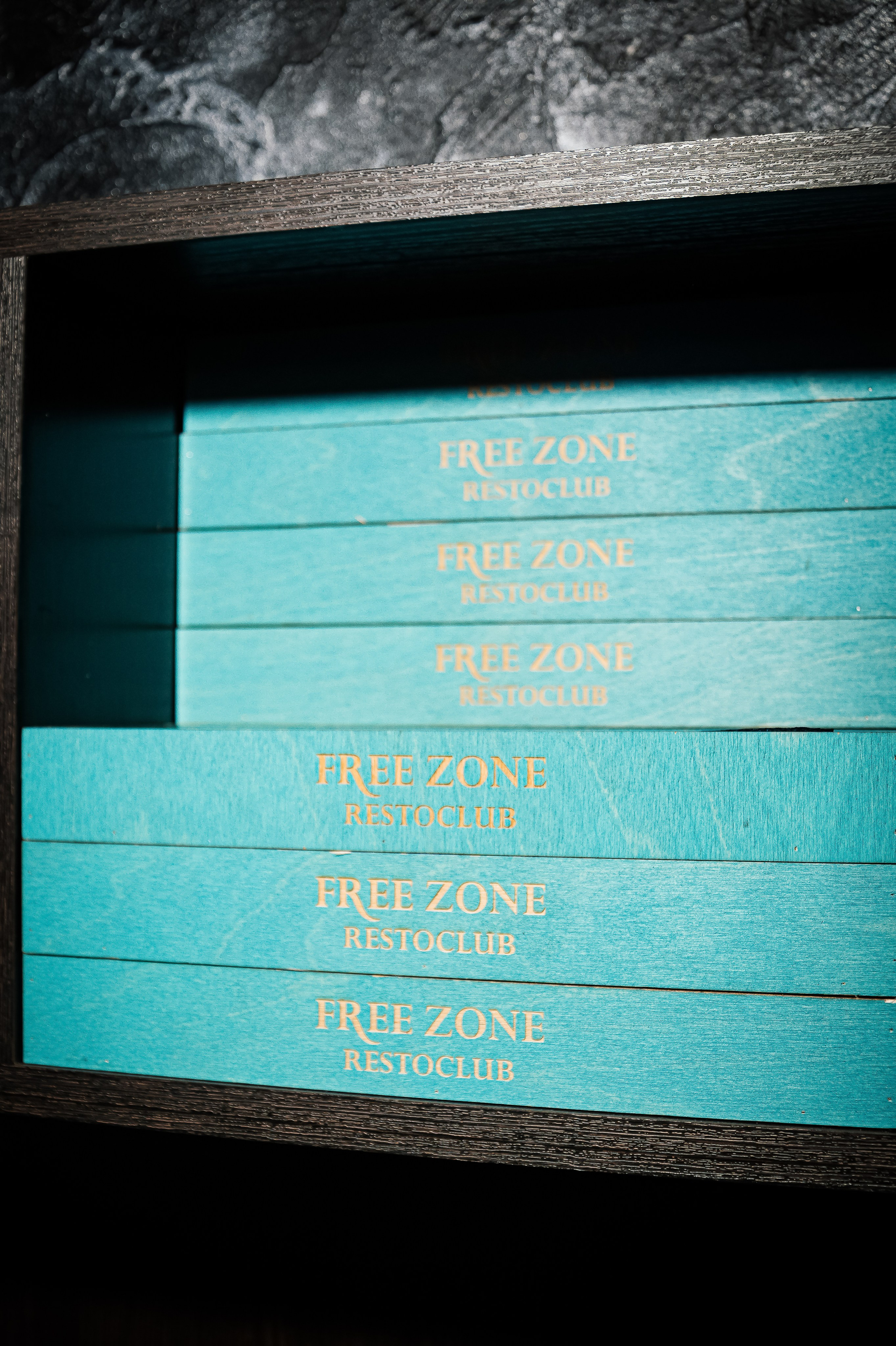 FreeZone night Club. Ларина Иванна фотограф в Донецке