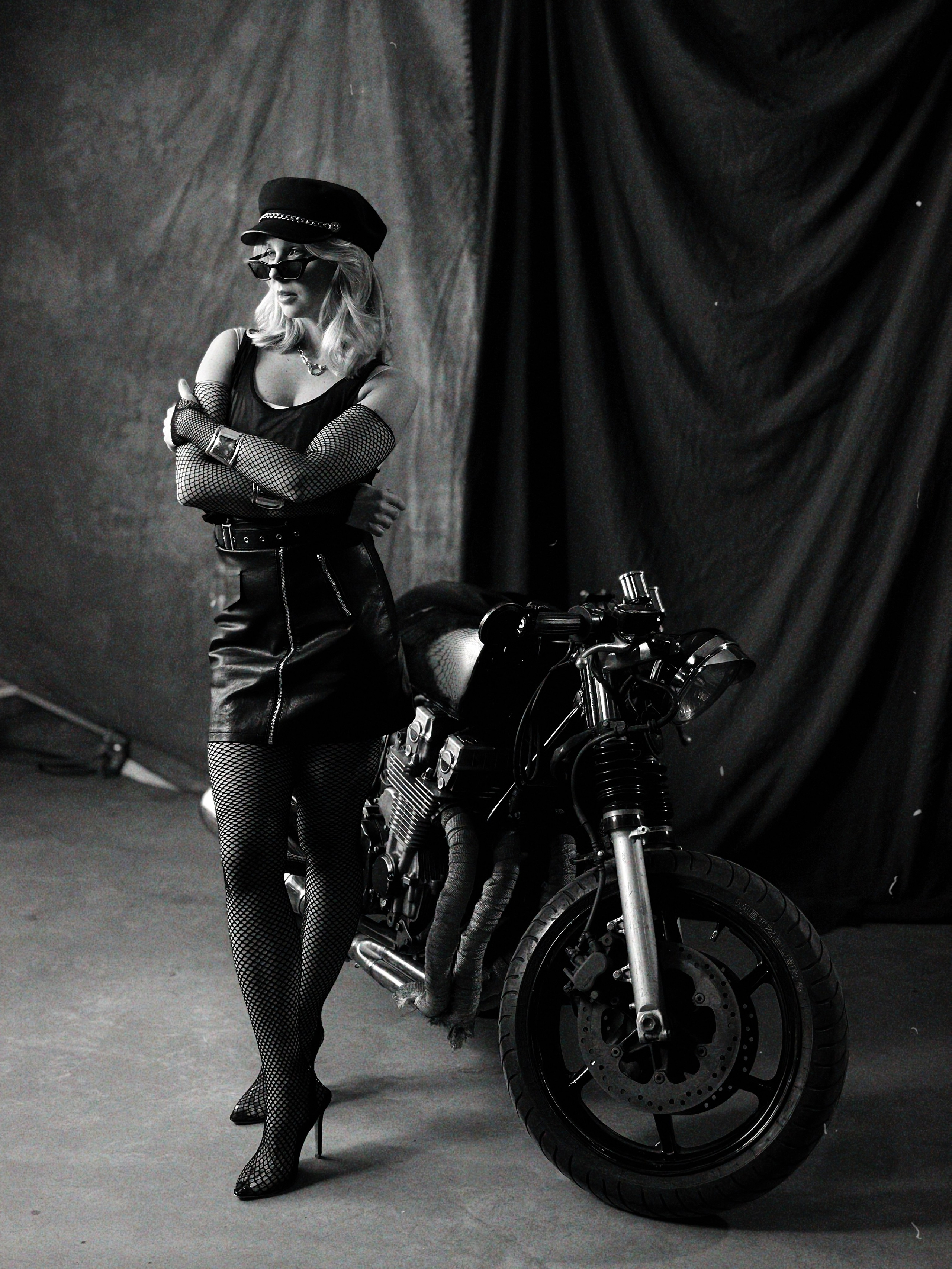 Кристина. Hmliber — фотограф и контент-креатор из Петербурга