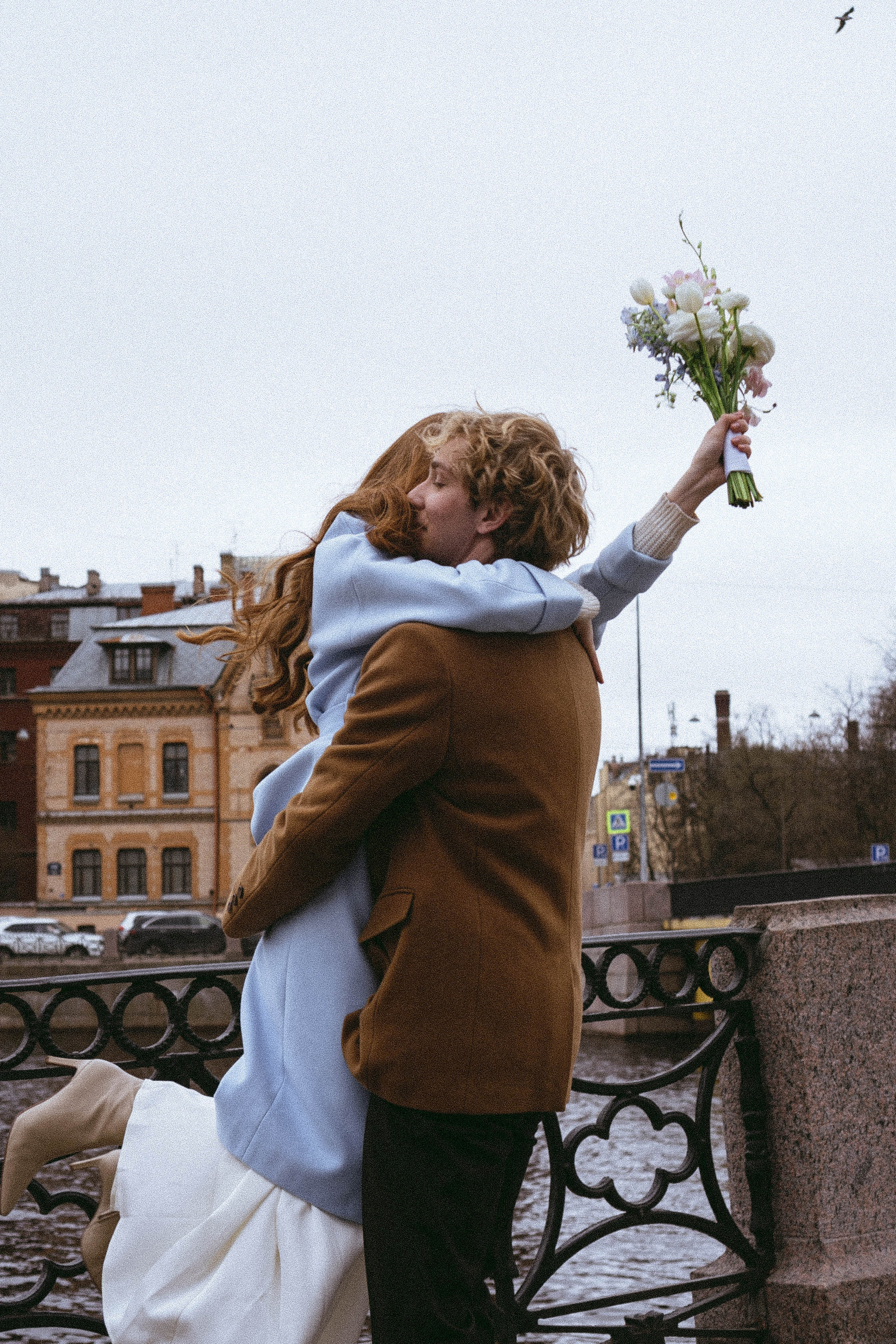 СВАДЕБНАЯ ПРОГУЛКА ПО ПЕТРОГРАДКЕ ВЕСНОЙ (ФОТОСЕССИИЯ ПАРЫ СВАДЕБНАЯ). Профессиональный фотограф, Санкт-Петербург — Виктория Богомолова