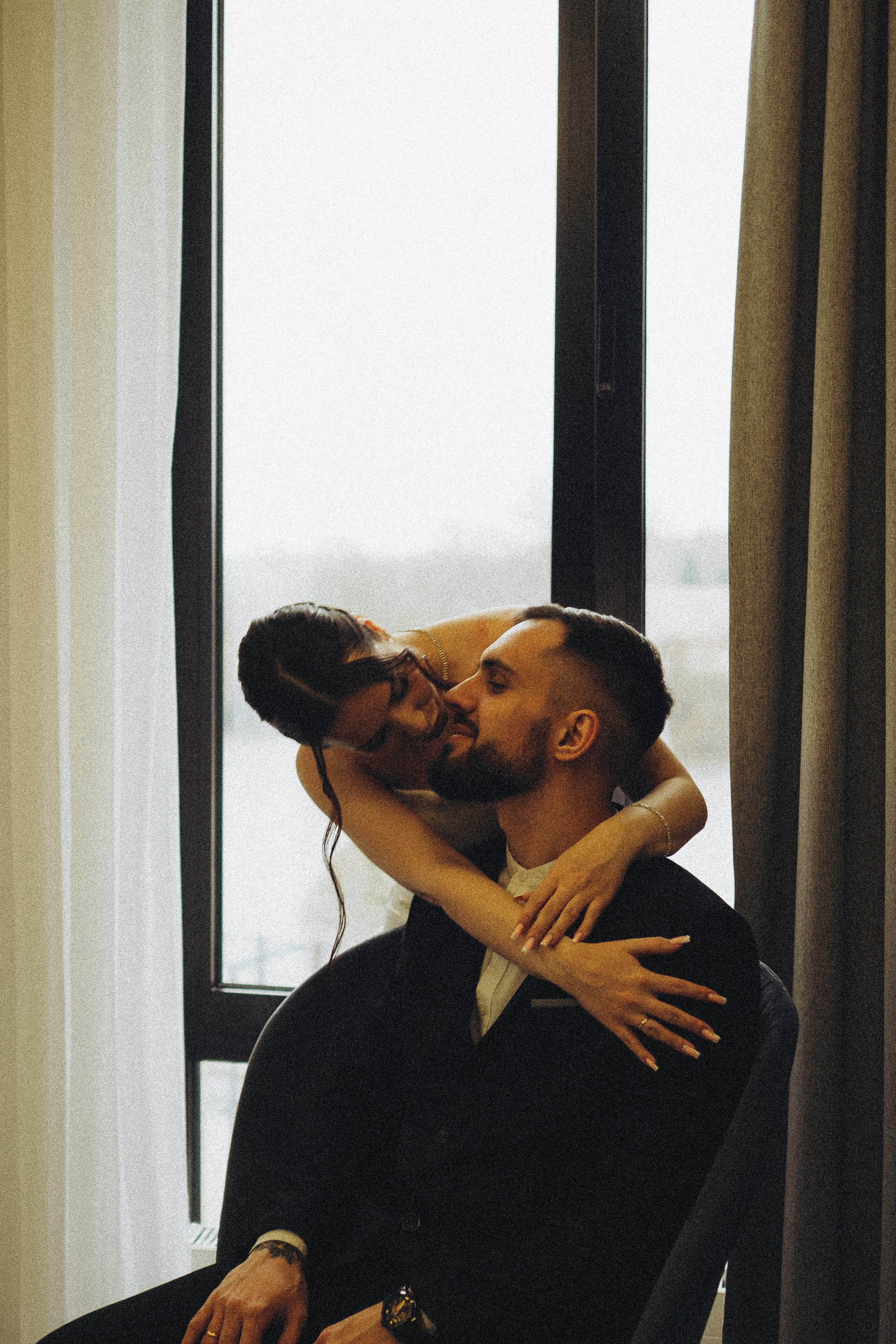 СВАДЕБНАЯ СЬЕМКА СБОРОВ ЖЕНИХА И НЕВЕСТЫ В ОТЕЛЕ И ТАКЖЕ ФОТОСЕССИИЯ В ОТЕЛЕЕ МЕГАПОЛИС БРЯНСК. Профессиональный фотограф, Санкт-Петербург — Виктория Богомолова