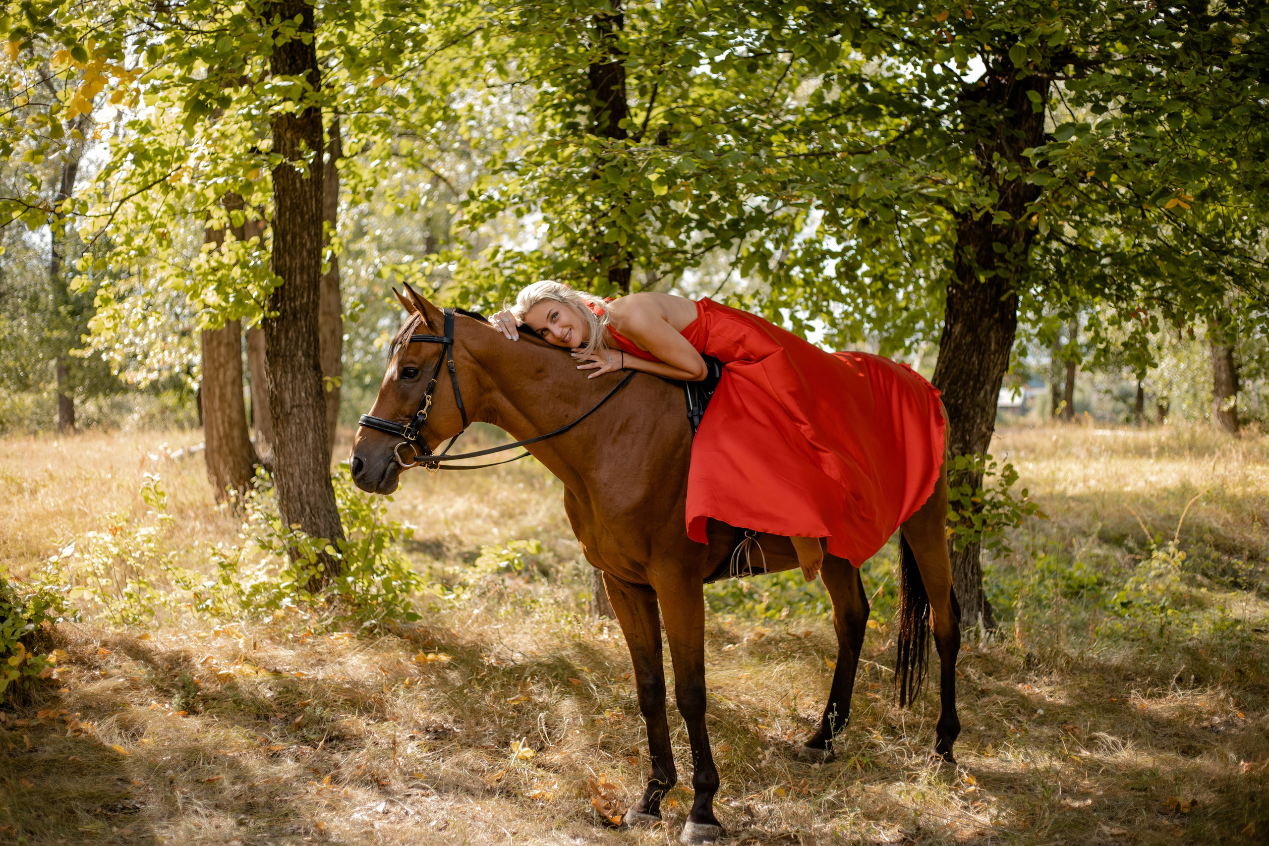 Летняя фотопрогулка с лошадкой 🌿. Семейный фотограф в Саратове Элоиза Ляпина