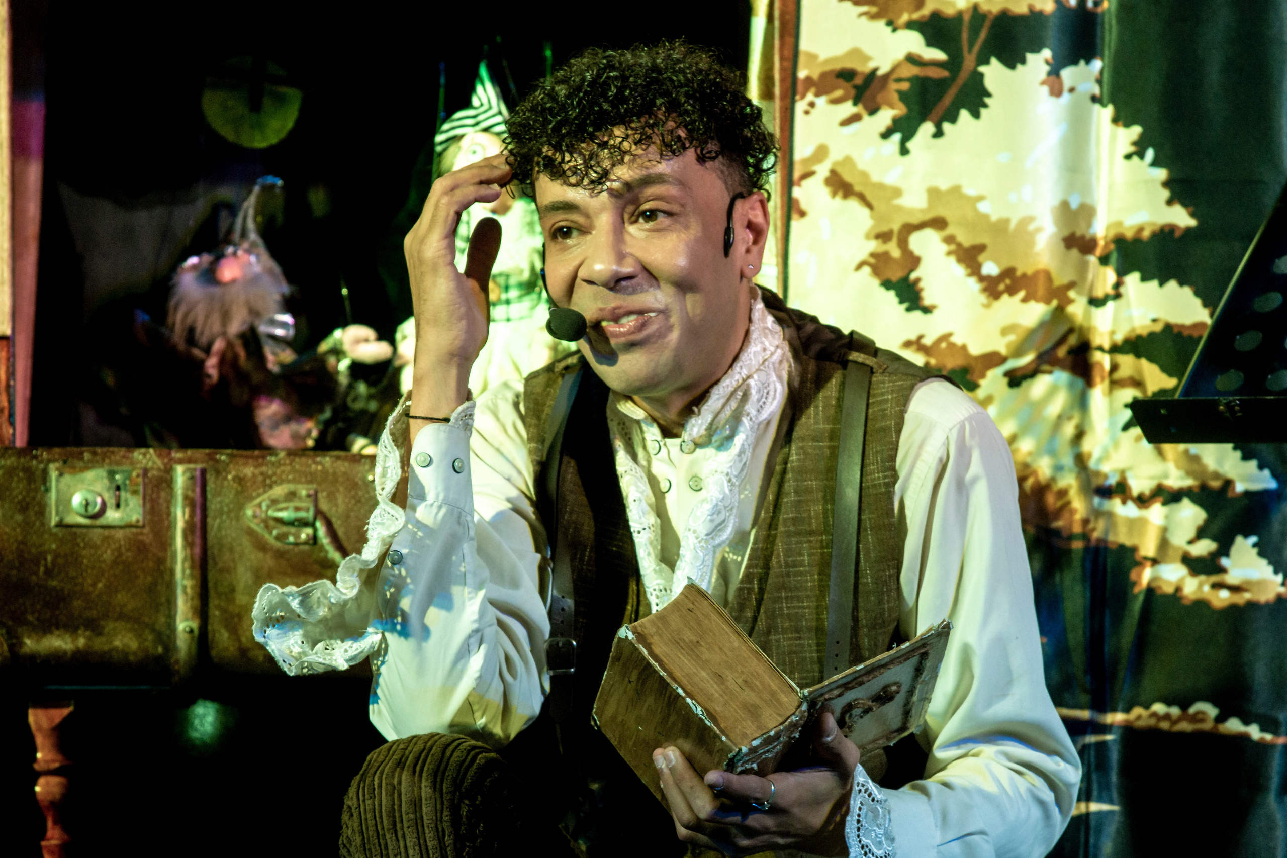 Маленькая ведьма спектакль театра Саквояж. Фотограф в Сочи Юрий Шептаев