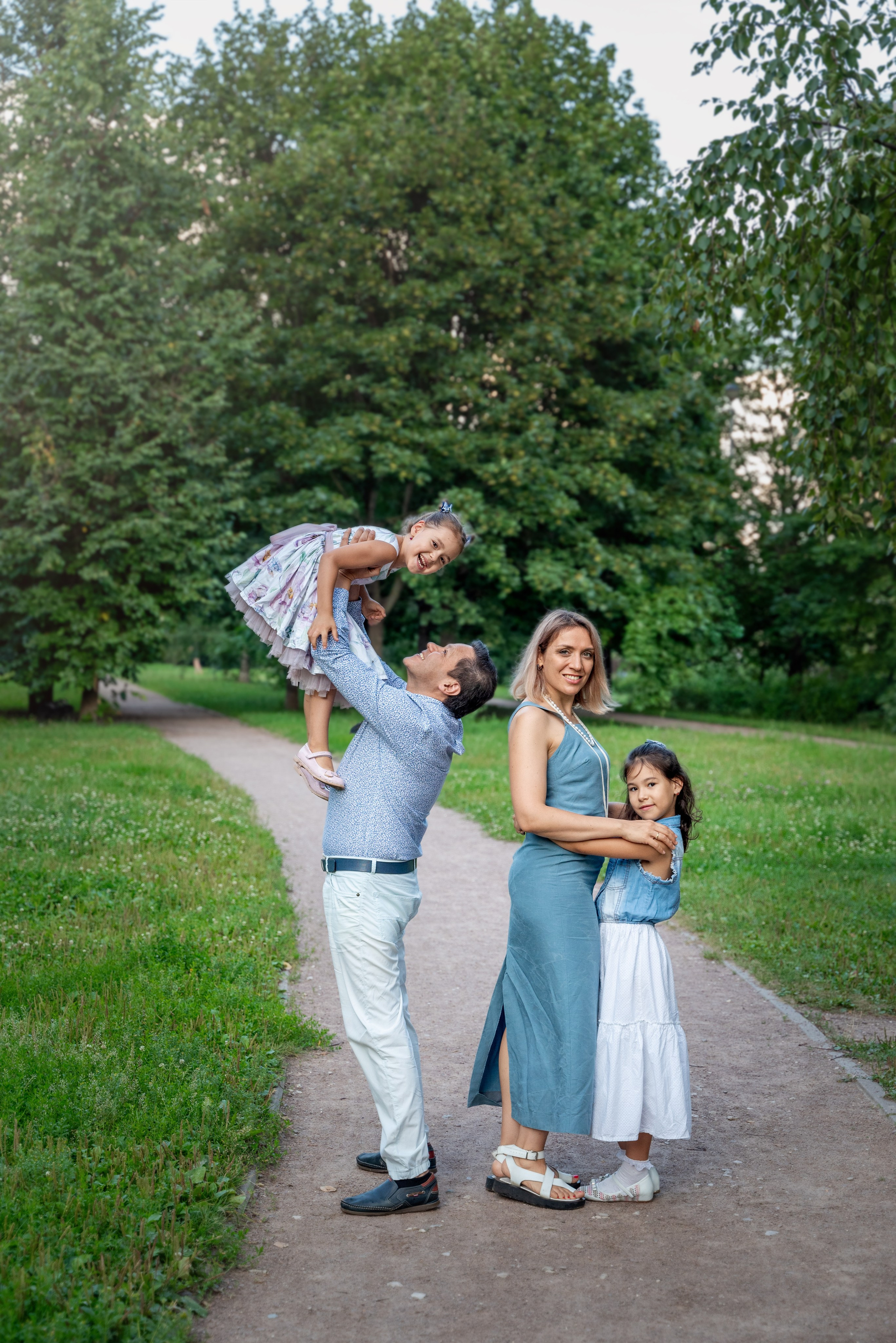 Виктор и Елена. Выпускные альбомы Москва и МО. Школьный и семейный фотограф