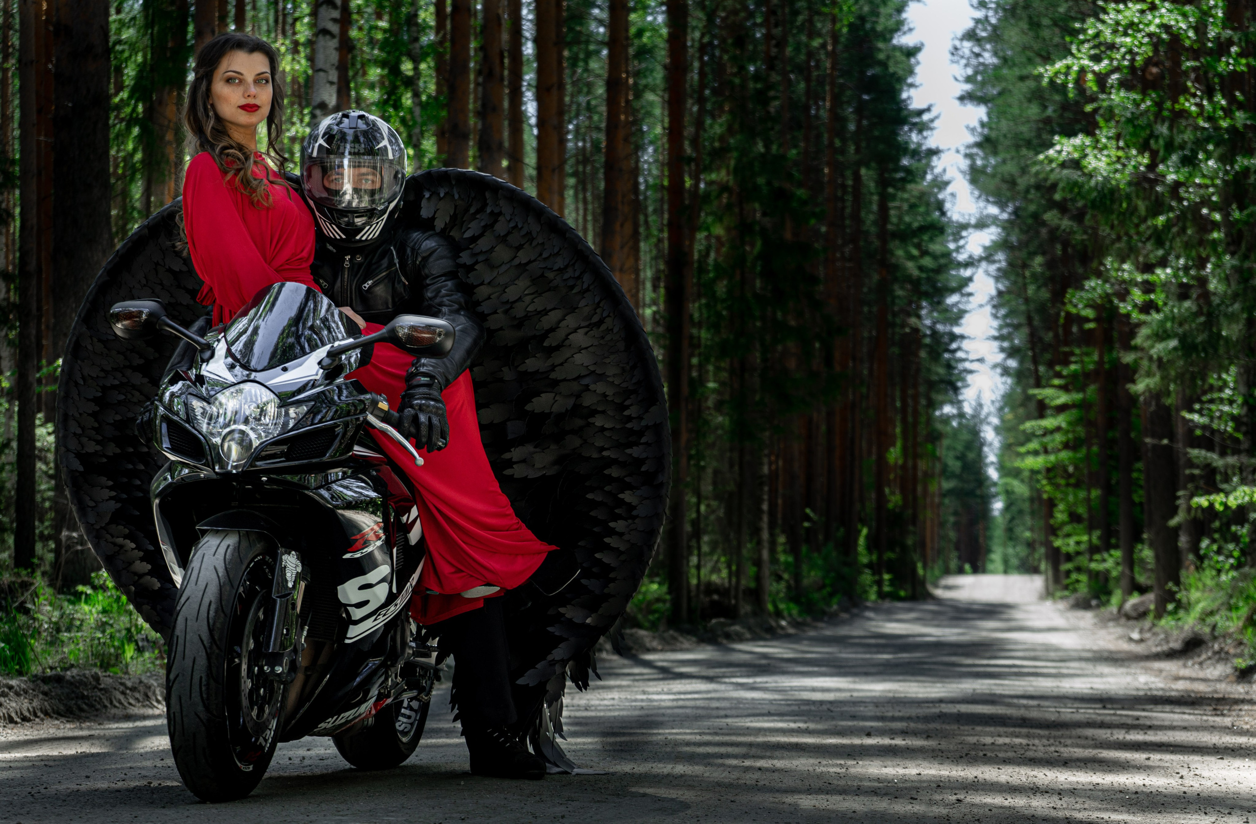 Фотосессия влюбленные на мото. Фотограф Екатеринбург Кокшарова Александра