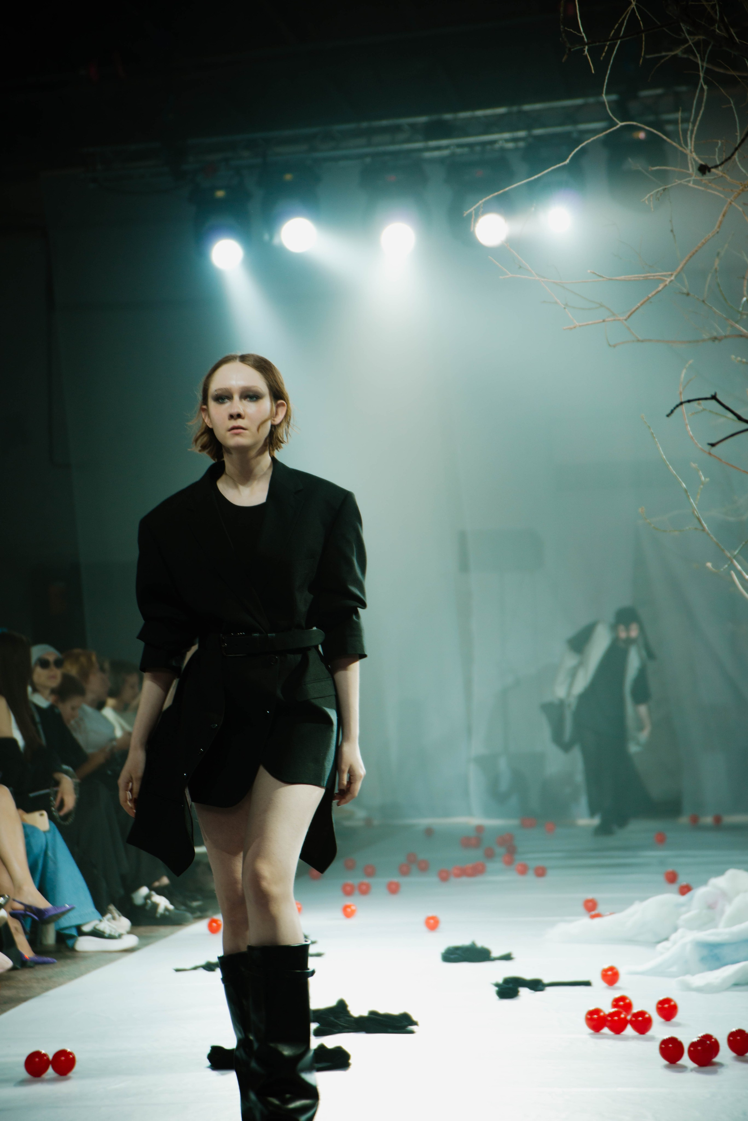 Показ «Красный Шум». Ксения Glossa. Портретный и репортажный фотограф в Самаре