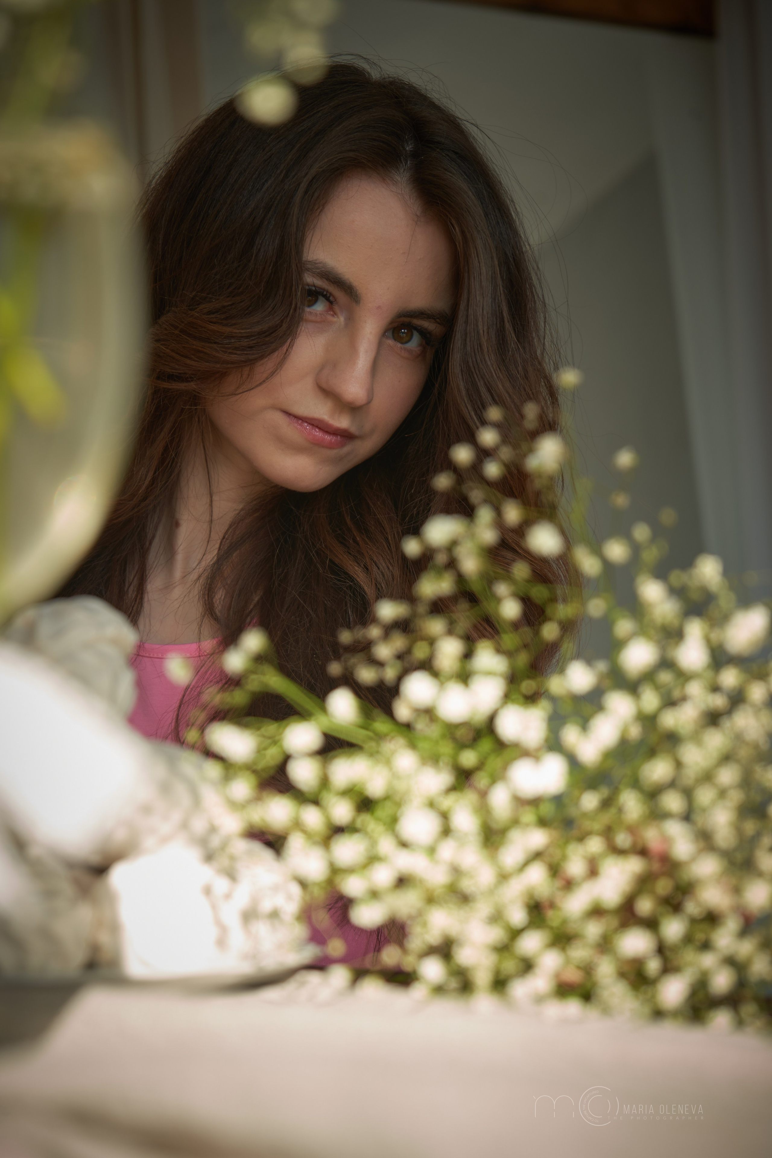 Настя в цветах. Фотограф Мария Оленева