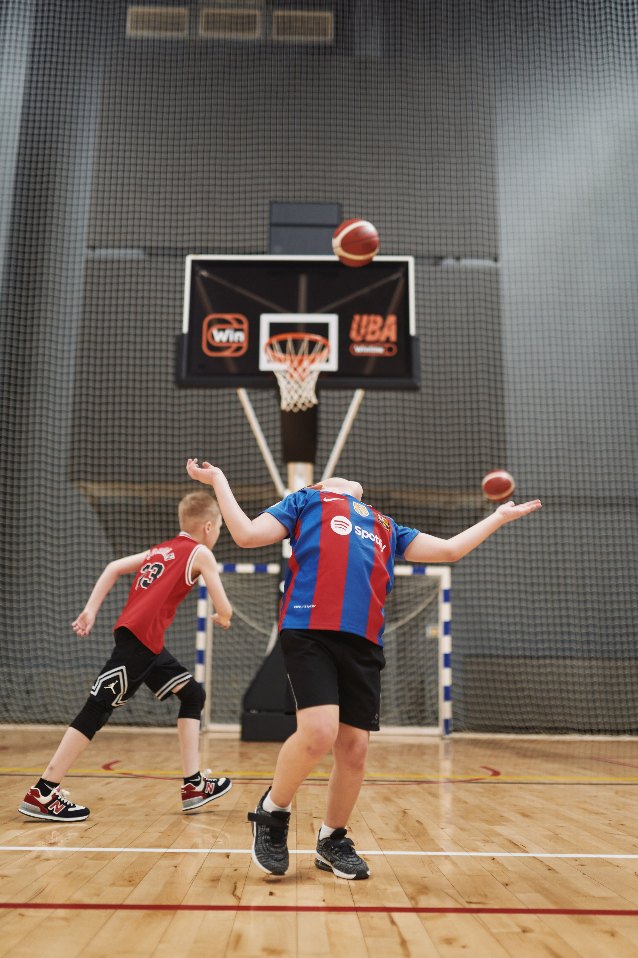 Новогодний баскетбол 2025. Детская лига. Евгений Бреча. Коммерческий и бэкстейдж фотограф в Москве