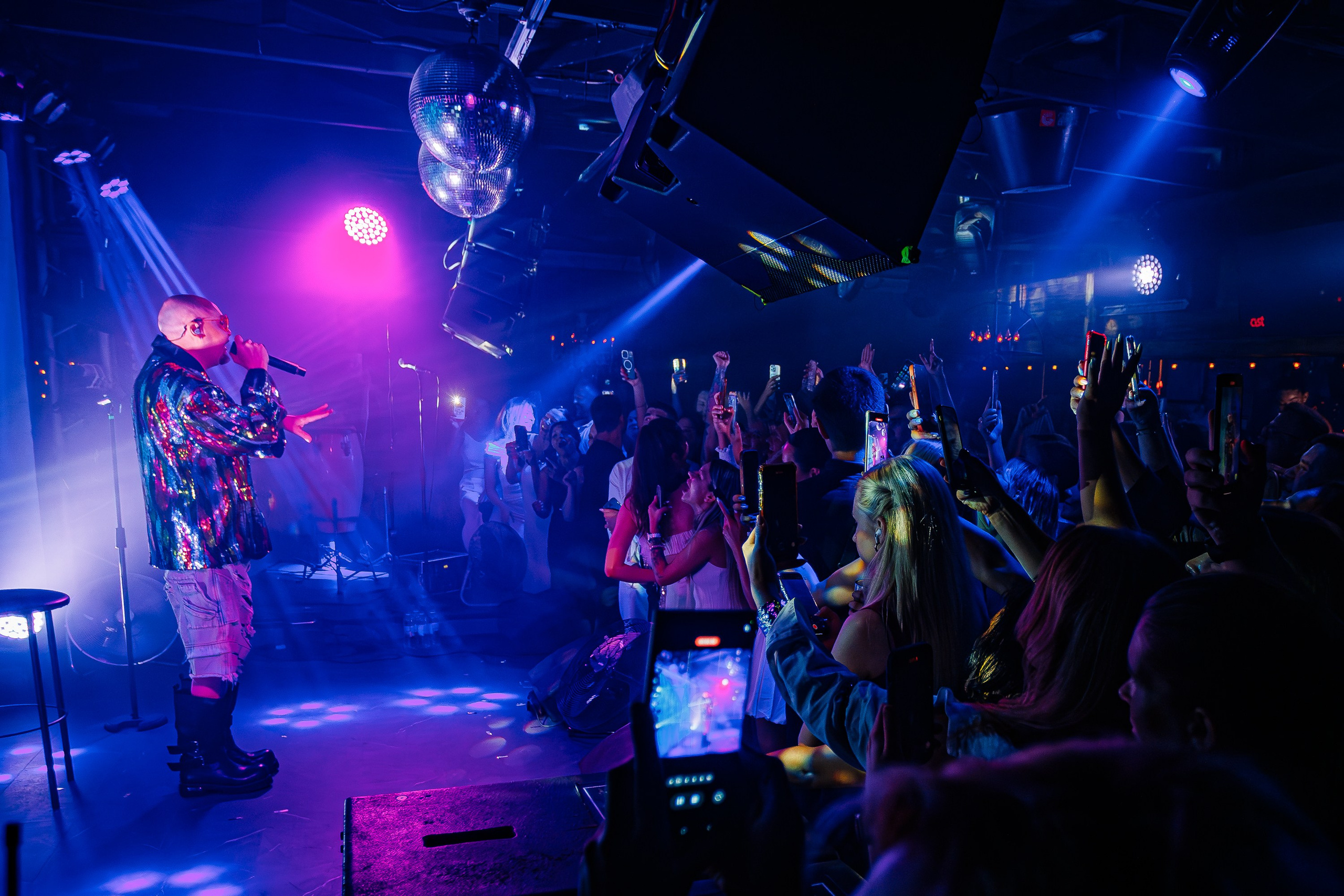 «Шура"_Чайка на пляже_Ялта_18.07.2025 г. Аминов Руслан | Фотограф