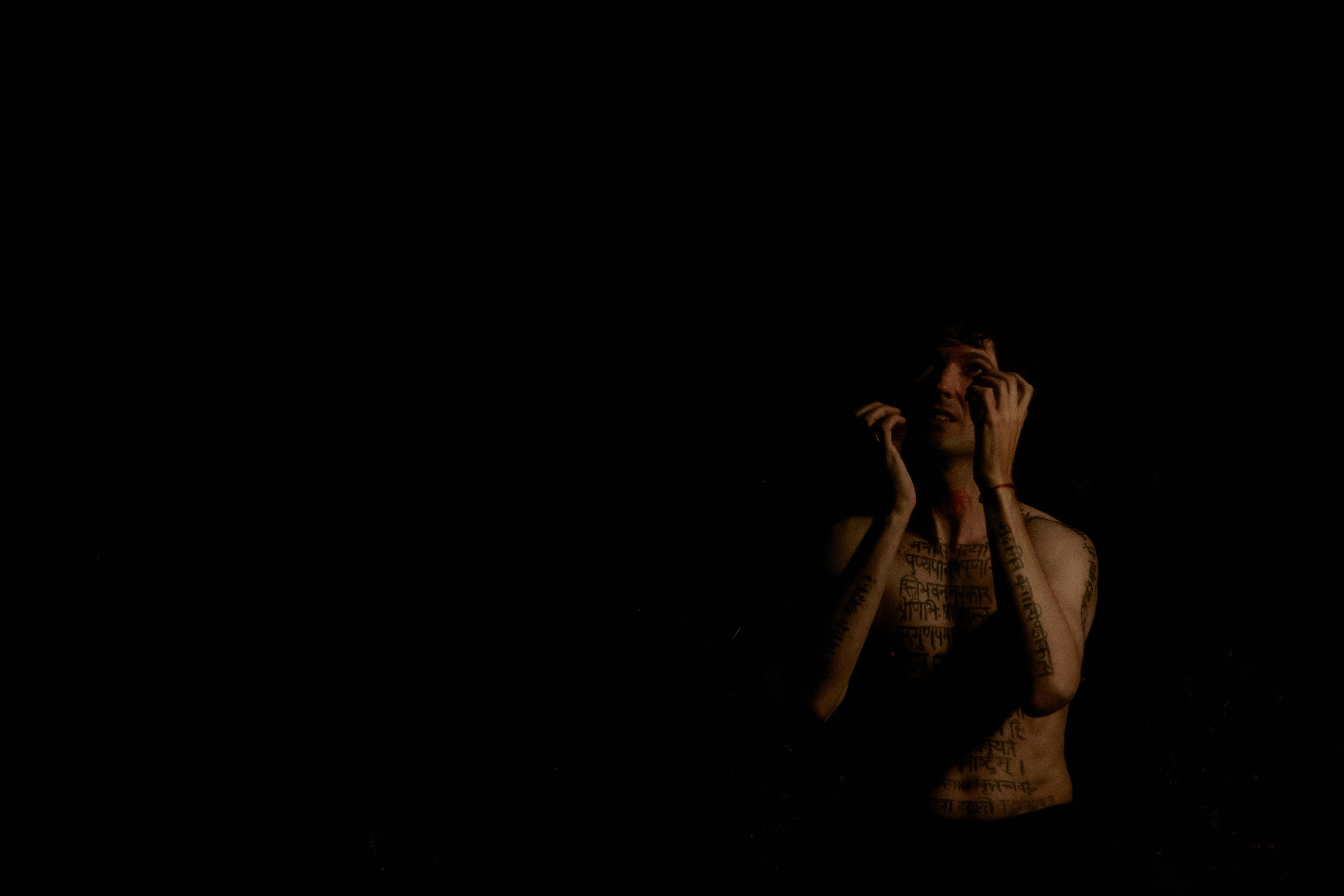 The body as broken manuscript. Фотограф Елизавета Маслова. Москва. Art, Fashion