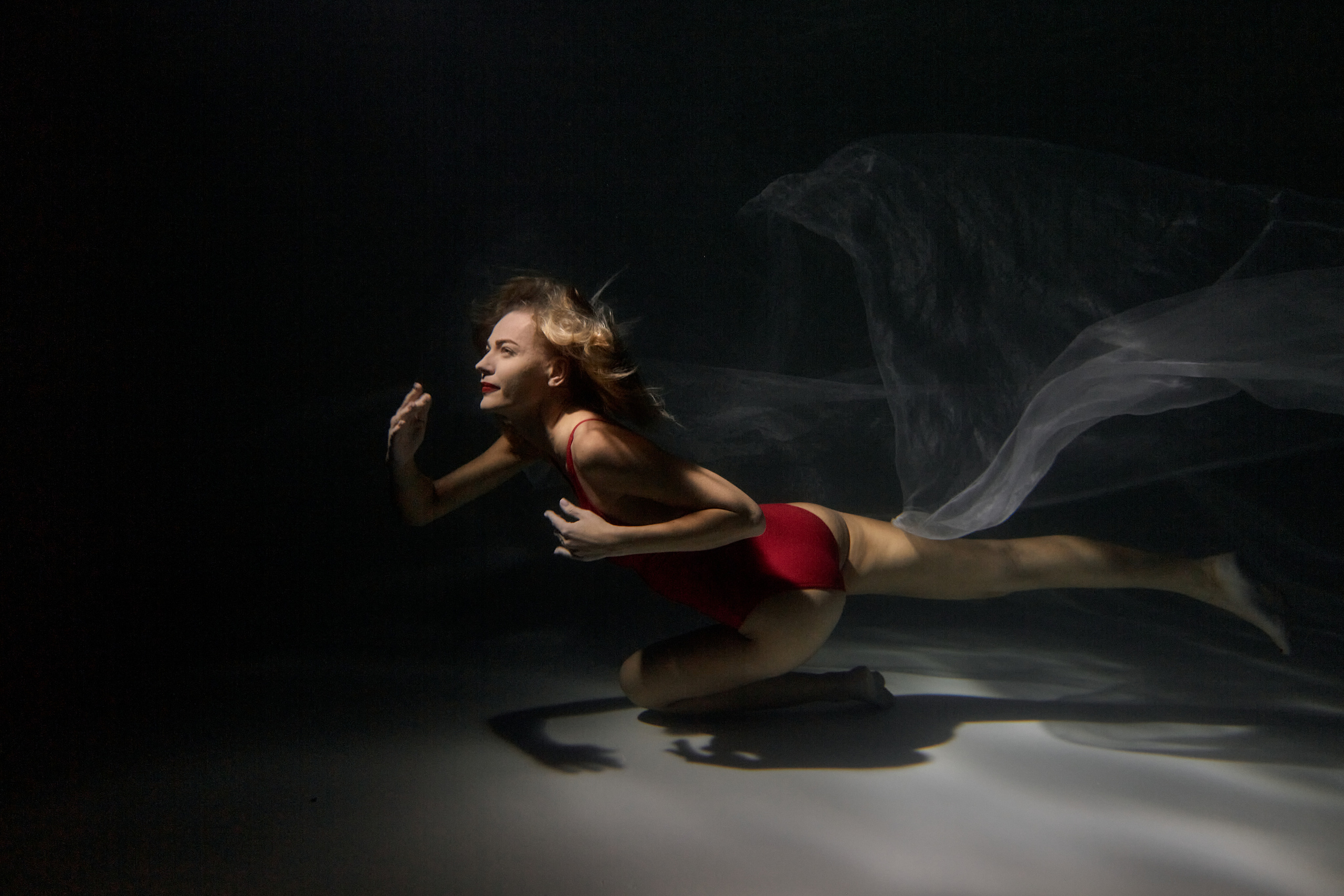 Подводная фотосессия. Свадебный и семейный фотограф в Минске и Минской области