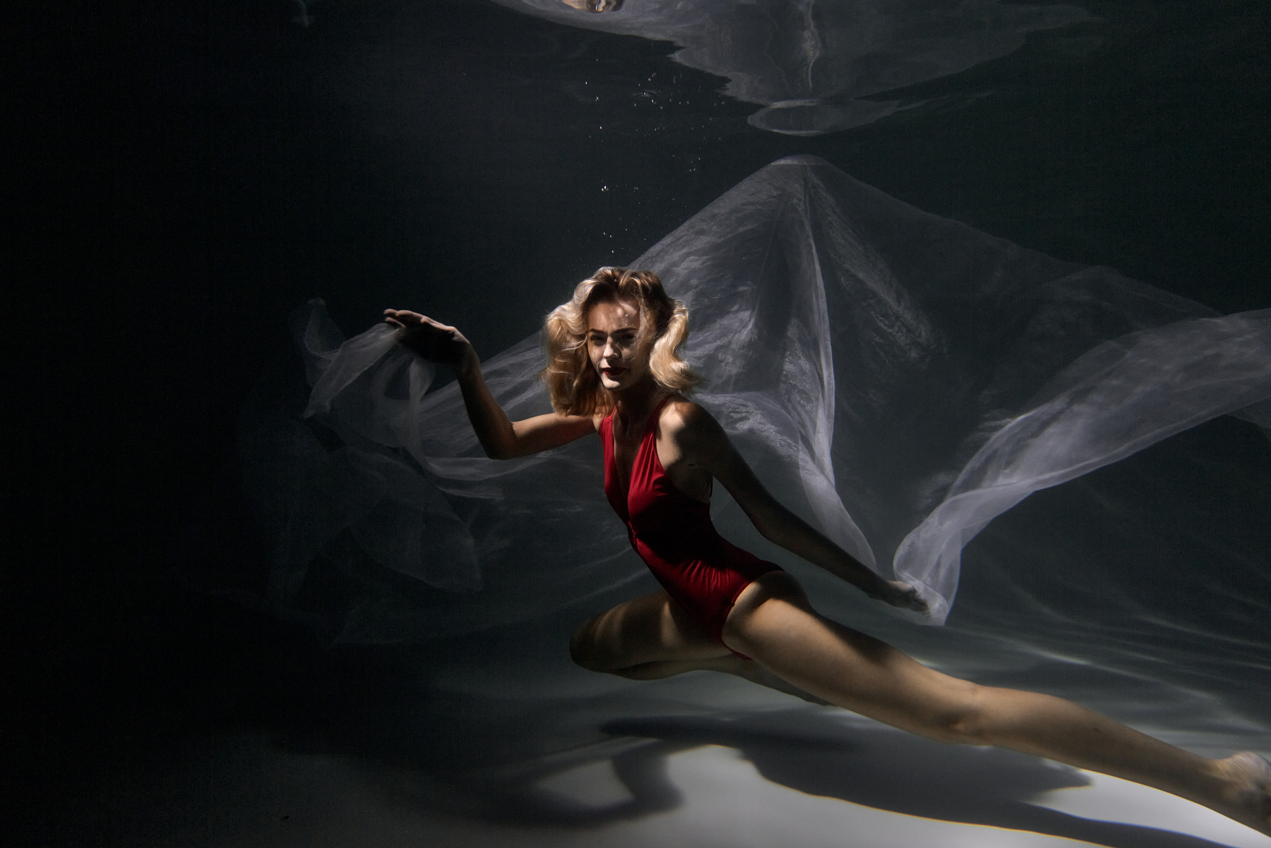 Подводная фотосессия. Свадебный и семейный фотограф в Минске и Минской области