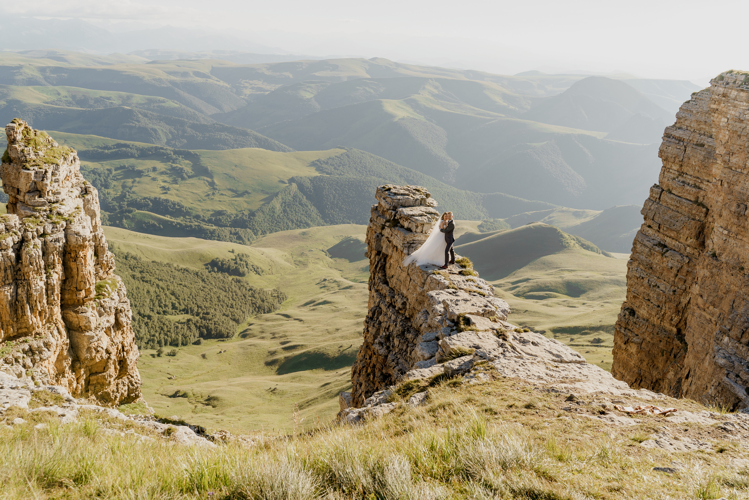 Andrey and Daria on the Bermamyt plateau. PhuQuoc photographer — Phu Quoc wedding photographer