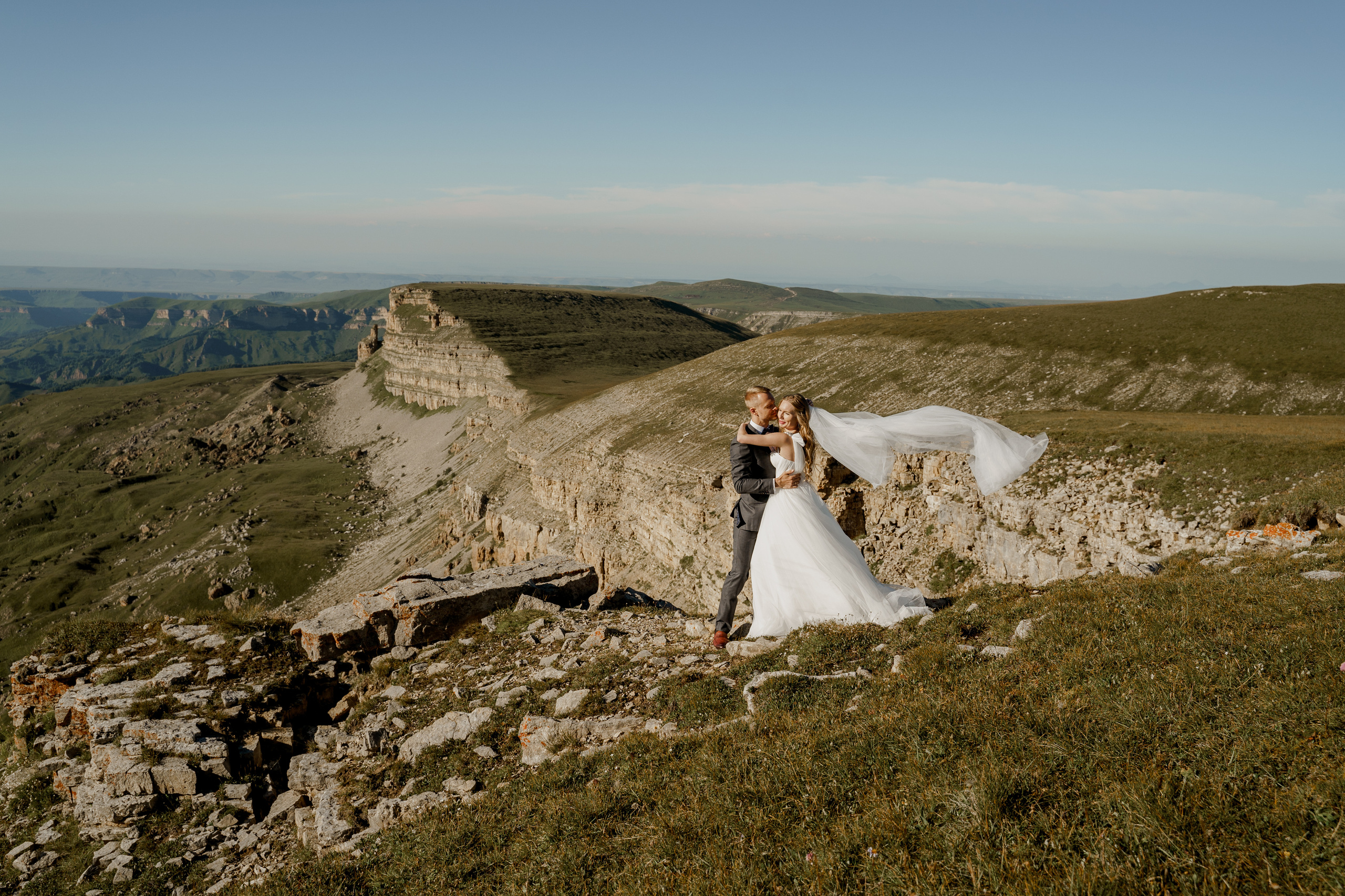 Andrey and Daria on the Bermamyt plateau. PhuQuoc photographer — Phu Quoc wedding photographer