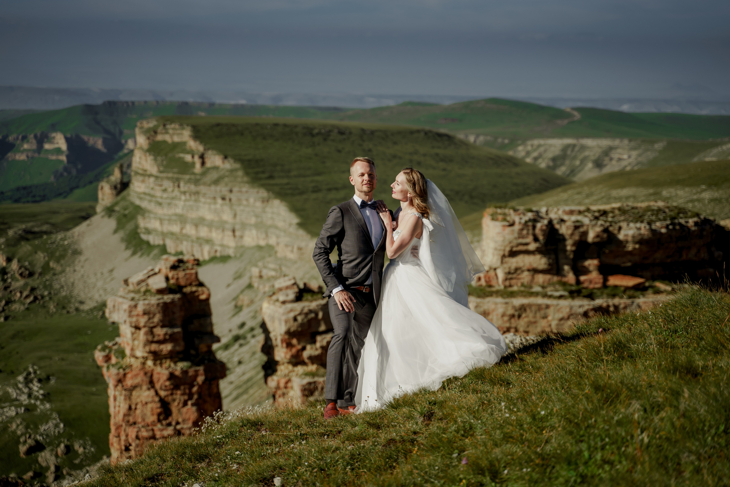 Andrey and Daria on the Bermamyt plateau. PhuQuoc photographer — Phu Quoc wedding photographer