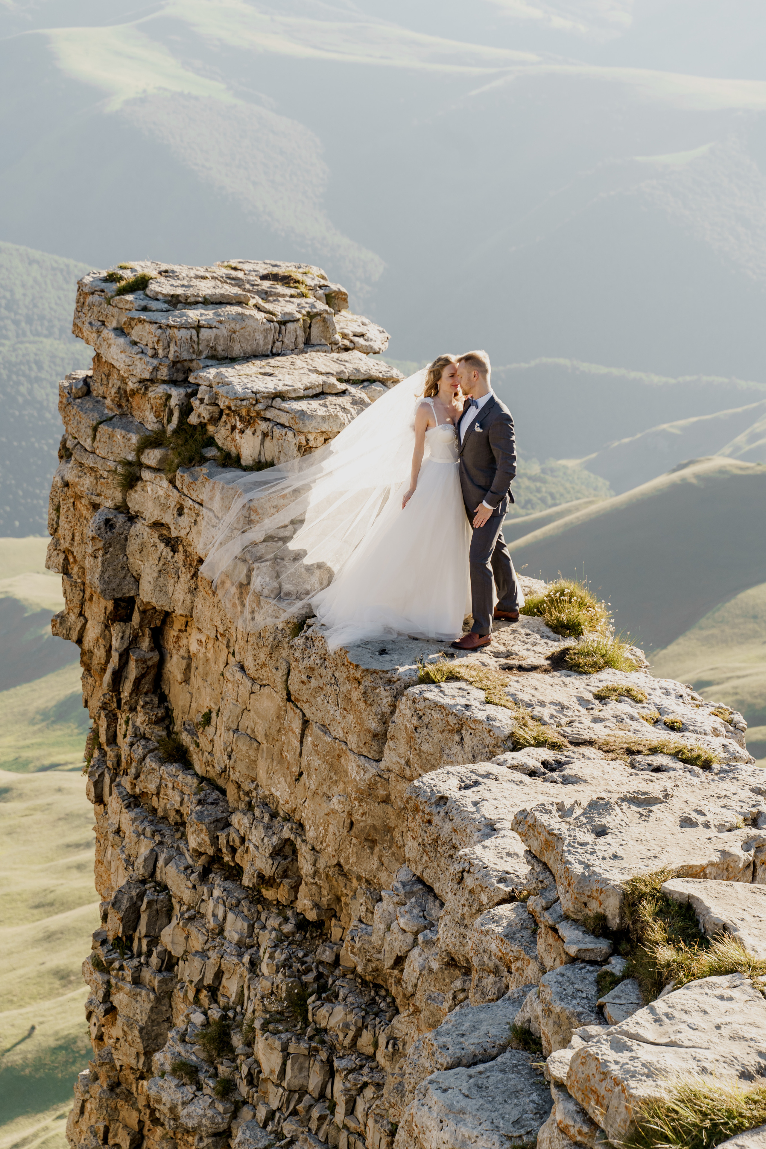 Andrey and Daria on the Bermamyt plateau. PhuQuoc photographer — Phu Quoc wedding photographer