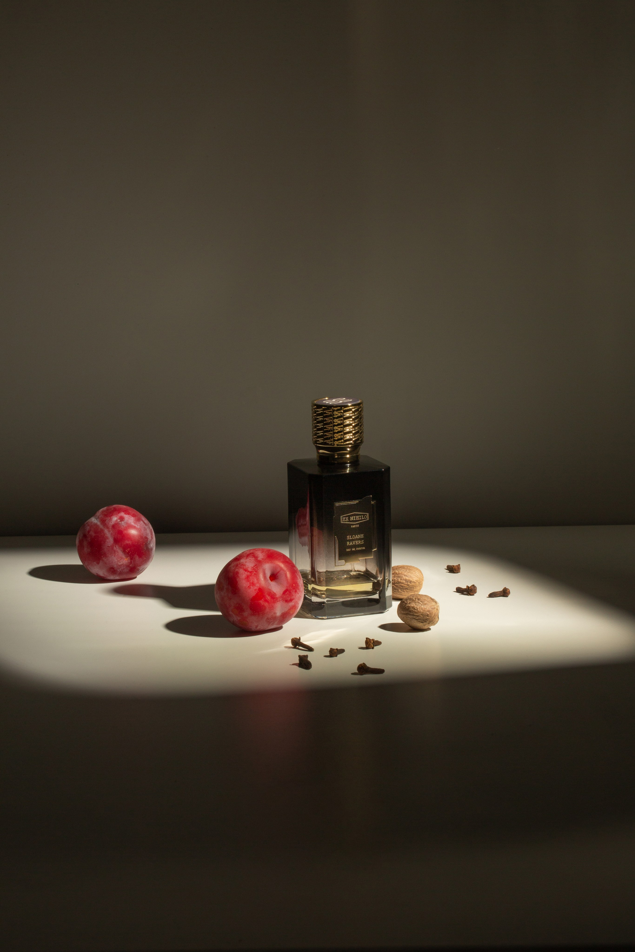 Художественная обработка парфюмов | Студия SVITHART