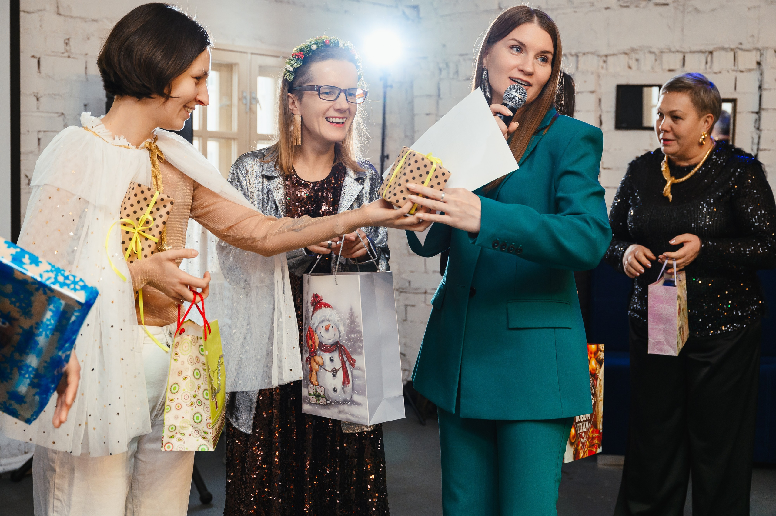 Новый год в клубе «Читалка». Свадебный и просто хороший фотограф в Челябинске