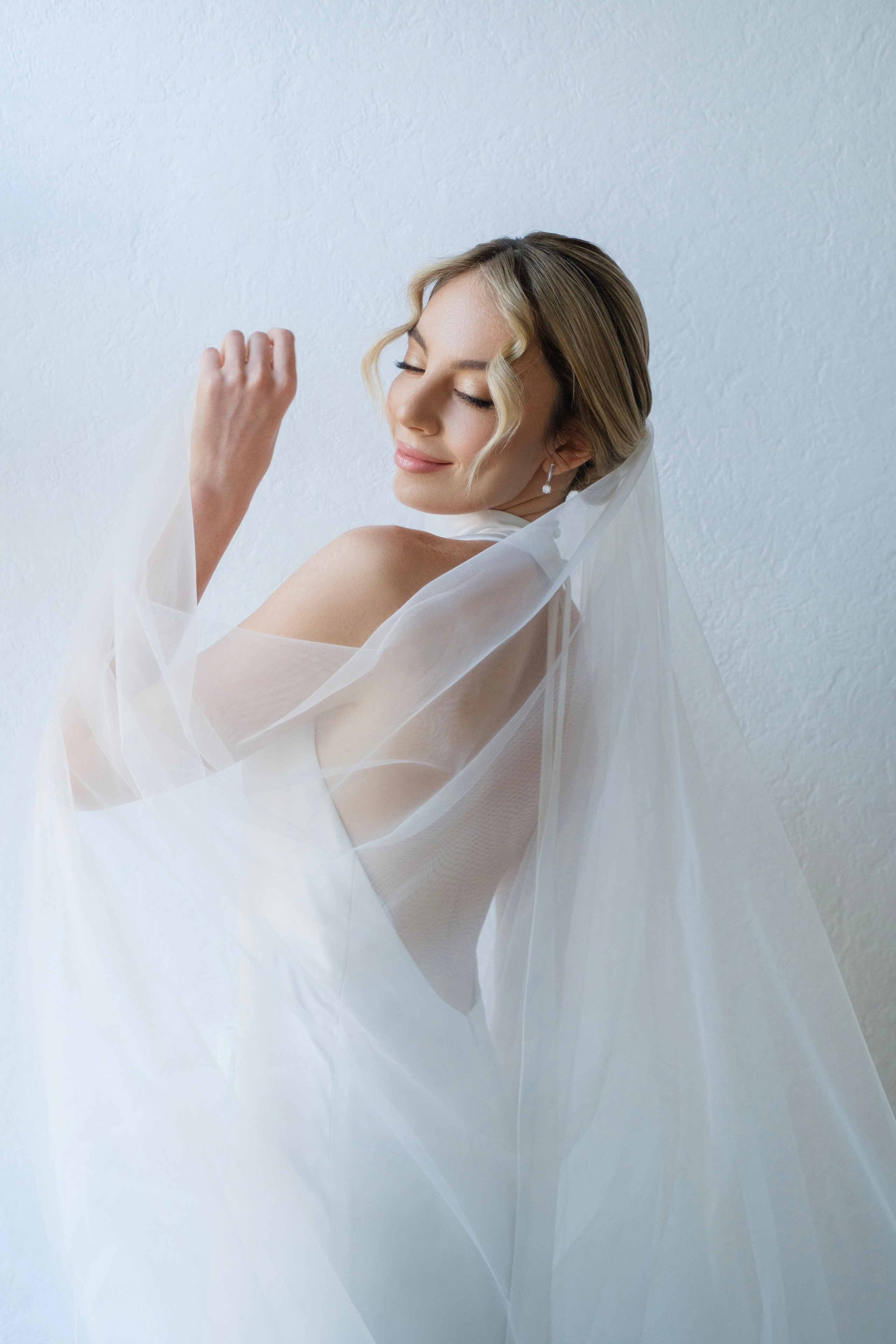 Alexander Alina. Wedding photographer