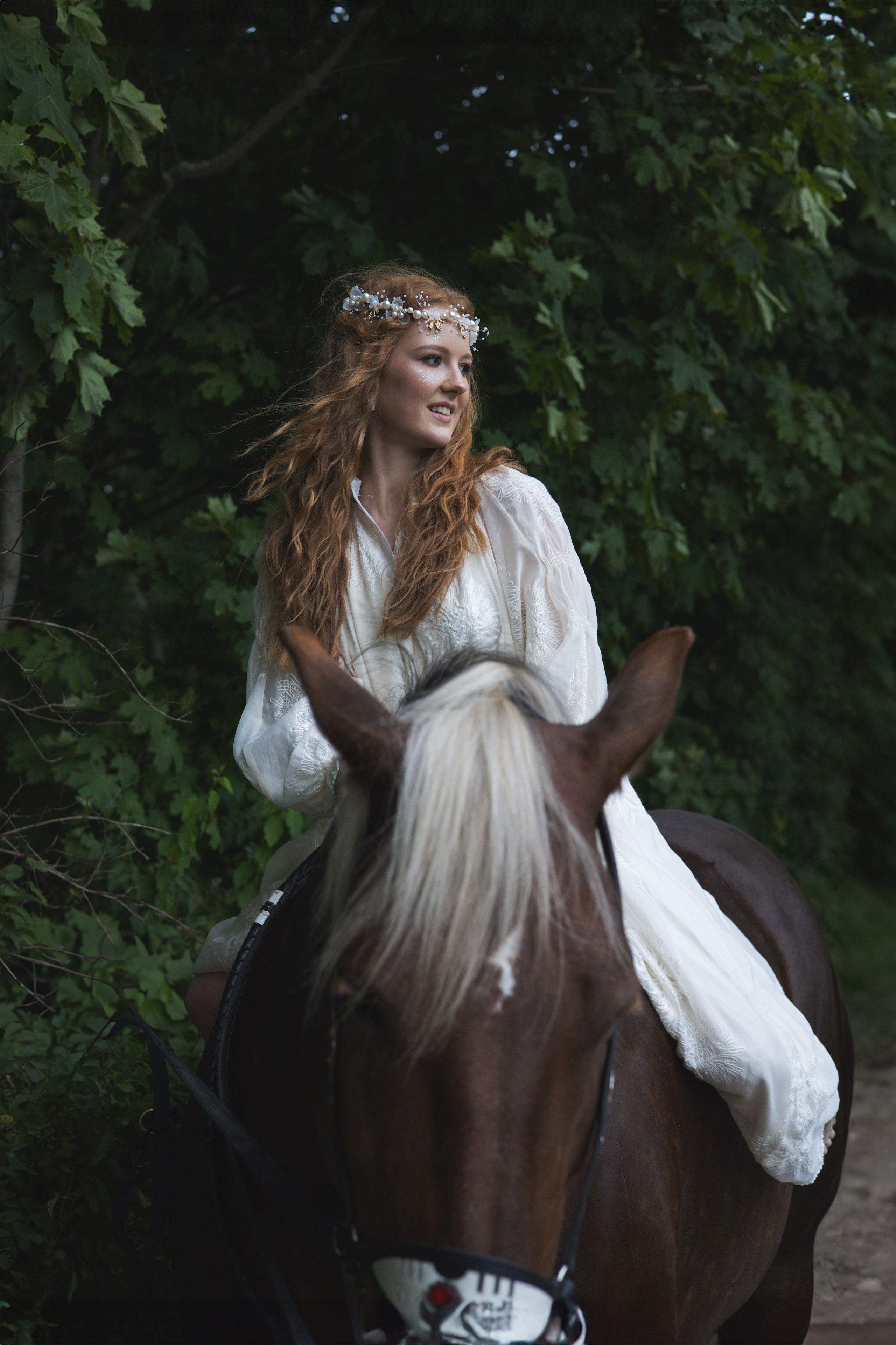 Съемка в цветущих садах. Фотограф в Санкт-Петербурге Вагнер Юлия