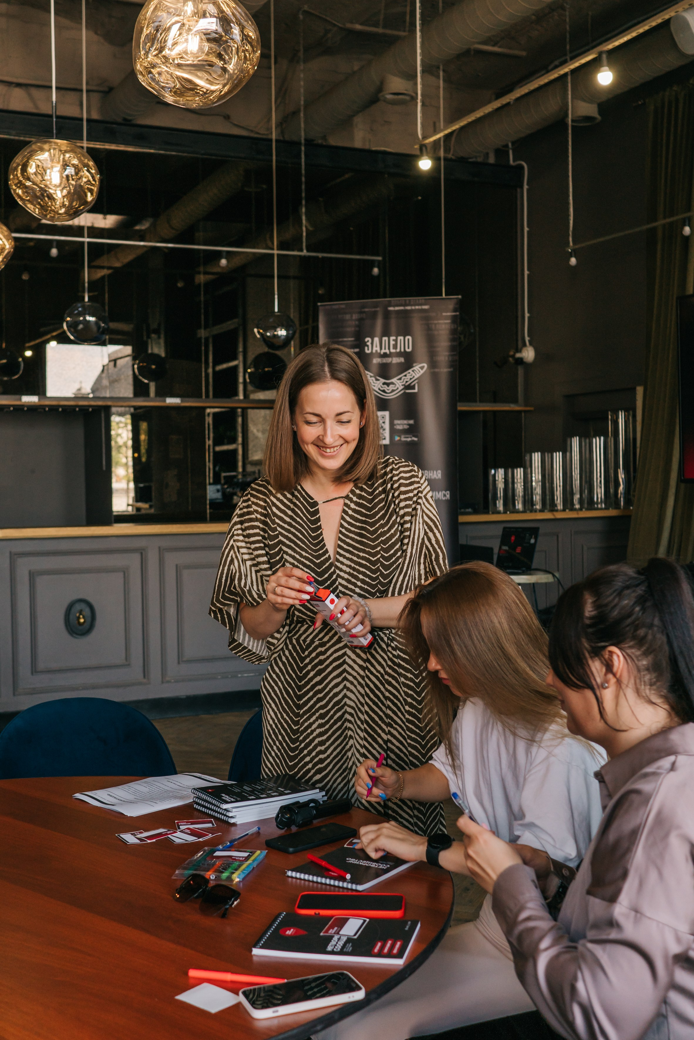 Нетворкинг «Свои в Москве». Женский фотограф в Москве Анастасия Сидорова