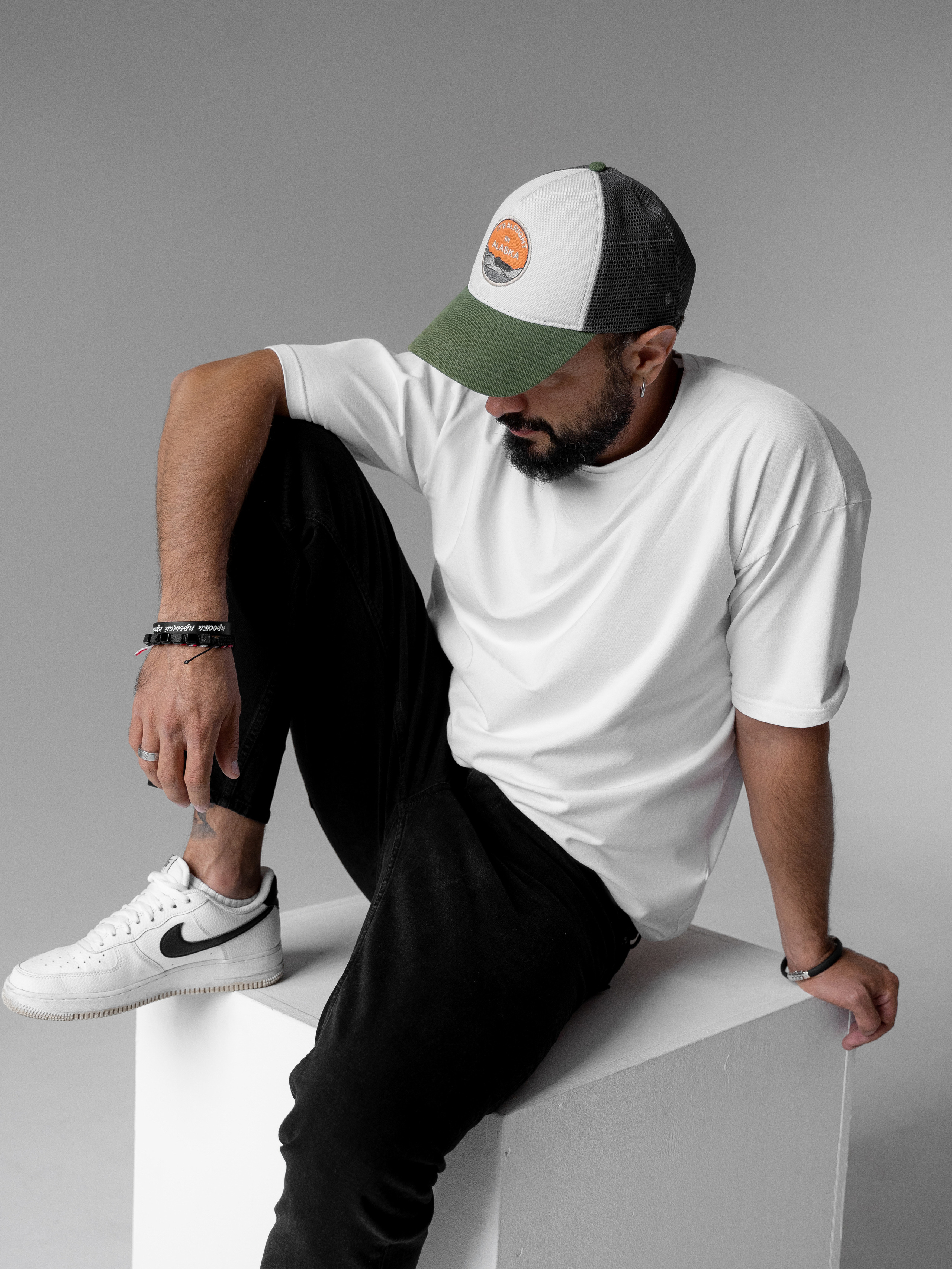 Ретушь одежды. Фотограф и видеограф Виктор Пати