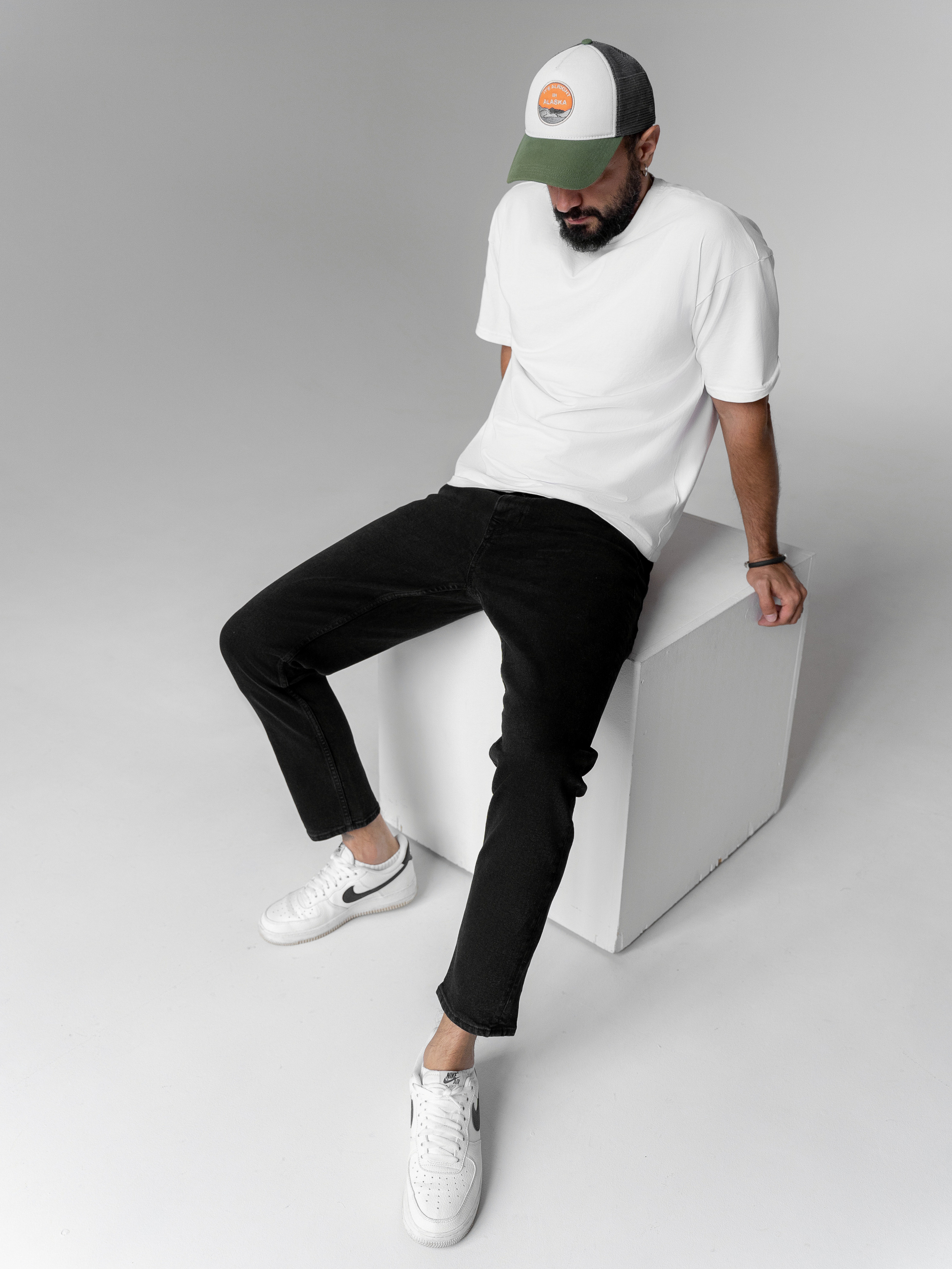 Ретушь одежды. Фотограф и видеограф Виктор Пати