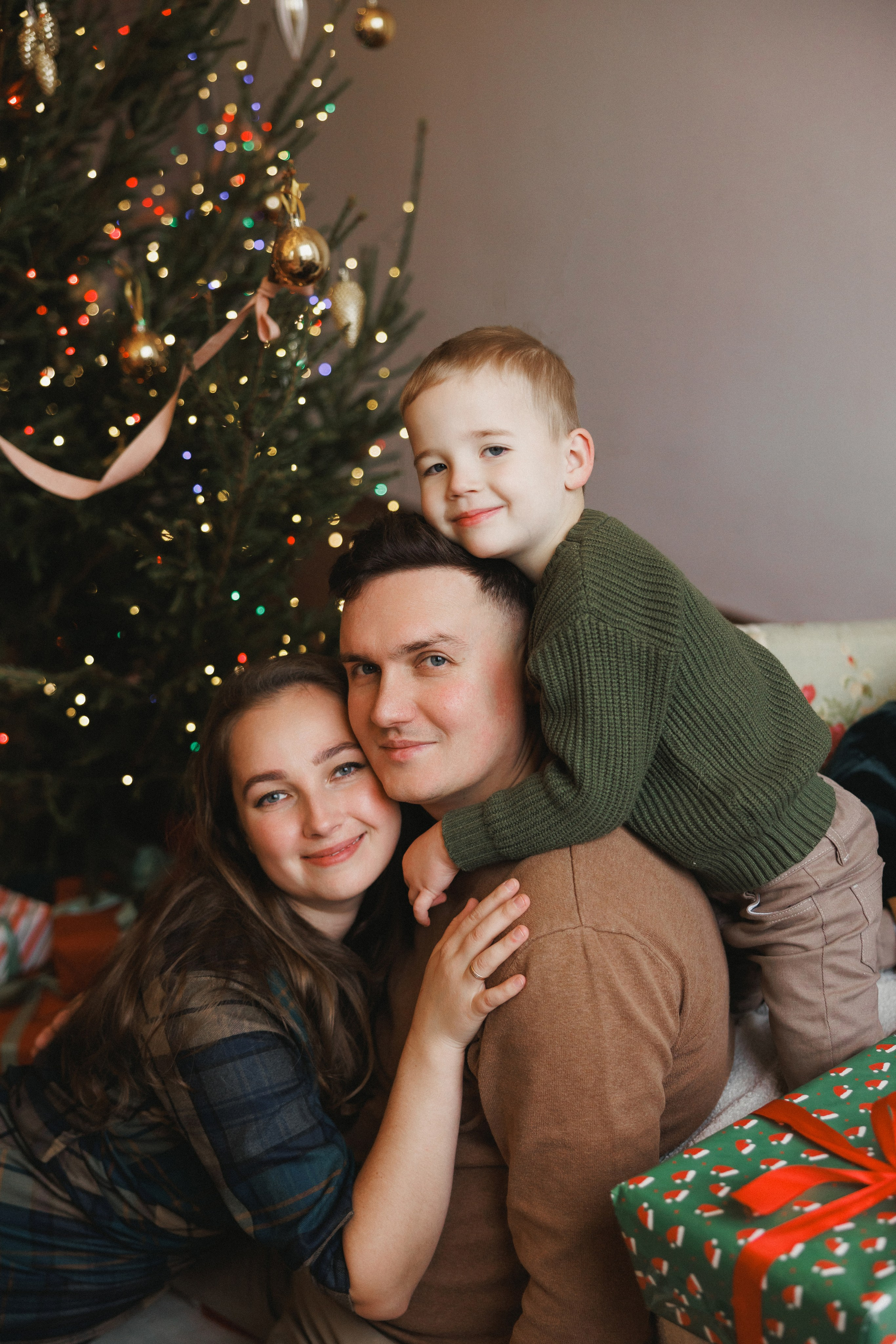 Новогодняя фотосессия в фотостудии «Берлин», город Краснодар. Семейный и детский фотограф в Краснодаре Анна Трашкова