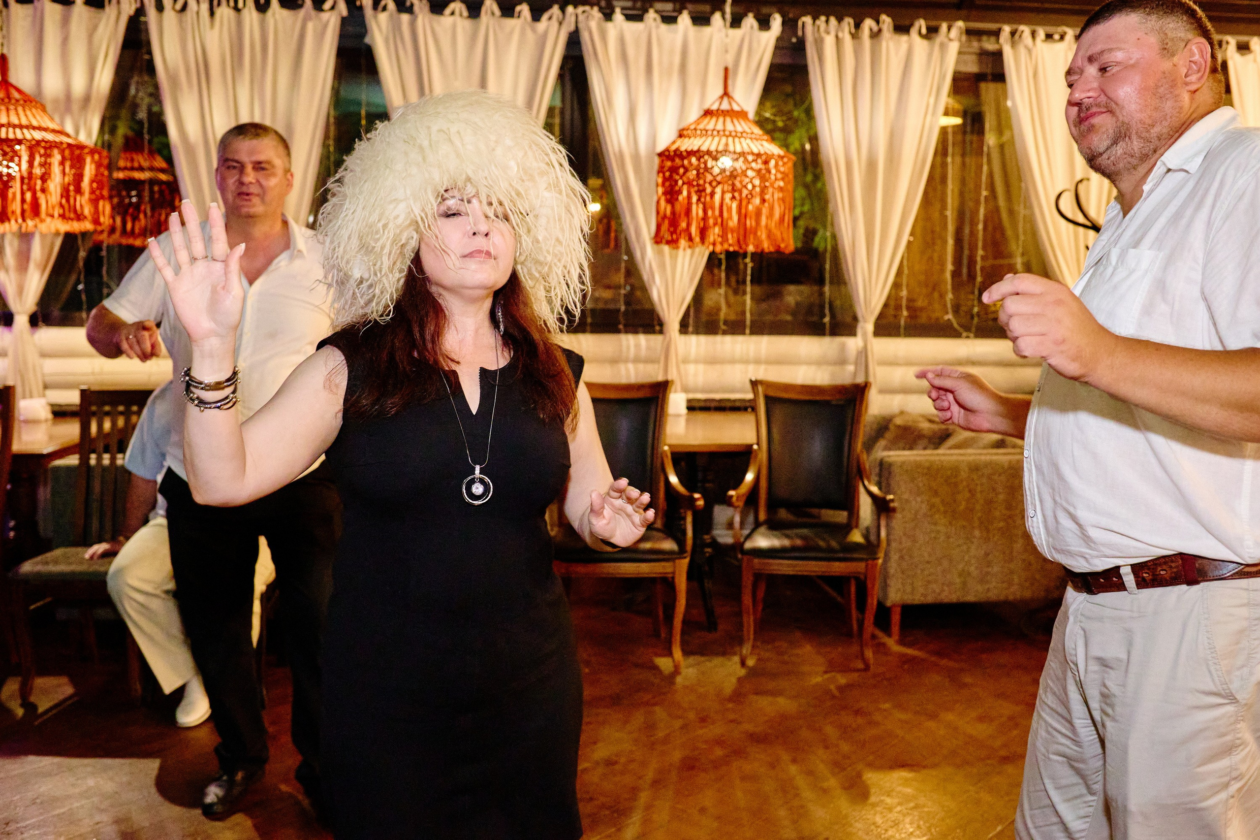 Выпускной 35 Сош. Фотограф Выпускные альбомы Таганрог Сергей Коробченко