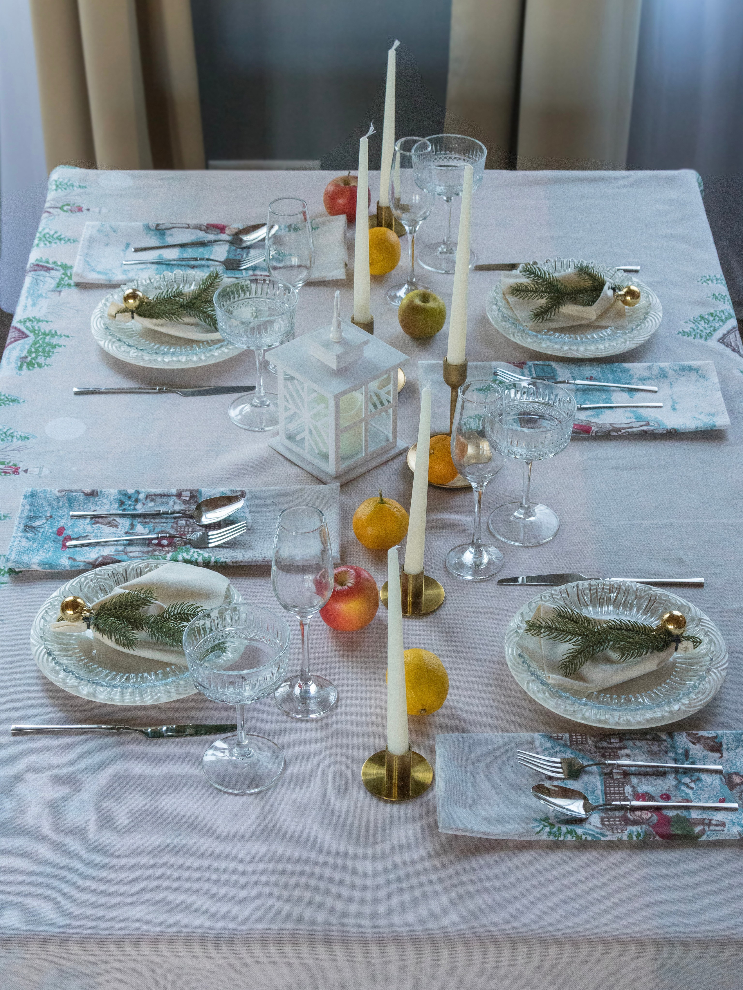 Скатерть новогодняя. Фотостудия для Wildberries Ozon