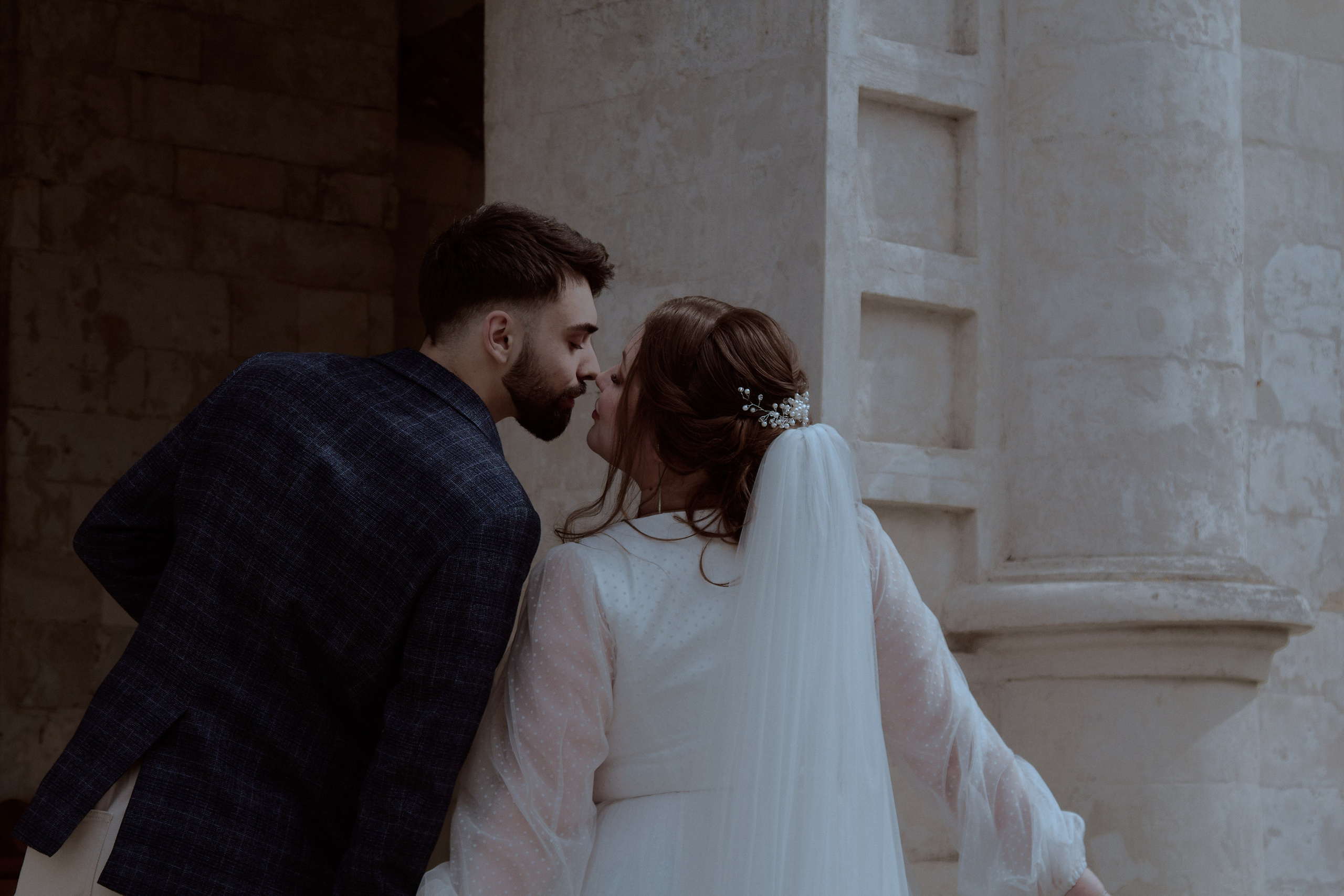 Виктория и Даниэль. Владимирский храм. Фотограф лавстори Москва/МО Приятелева Ангелина