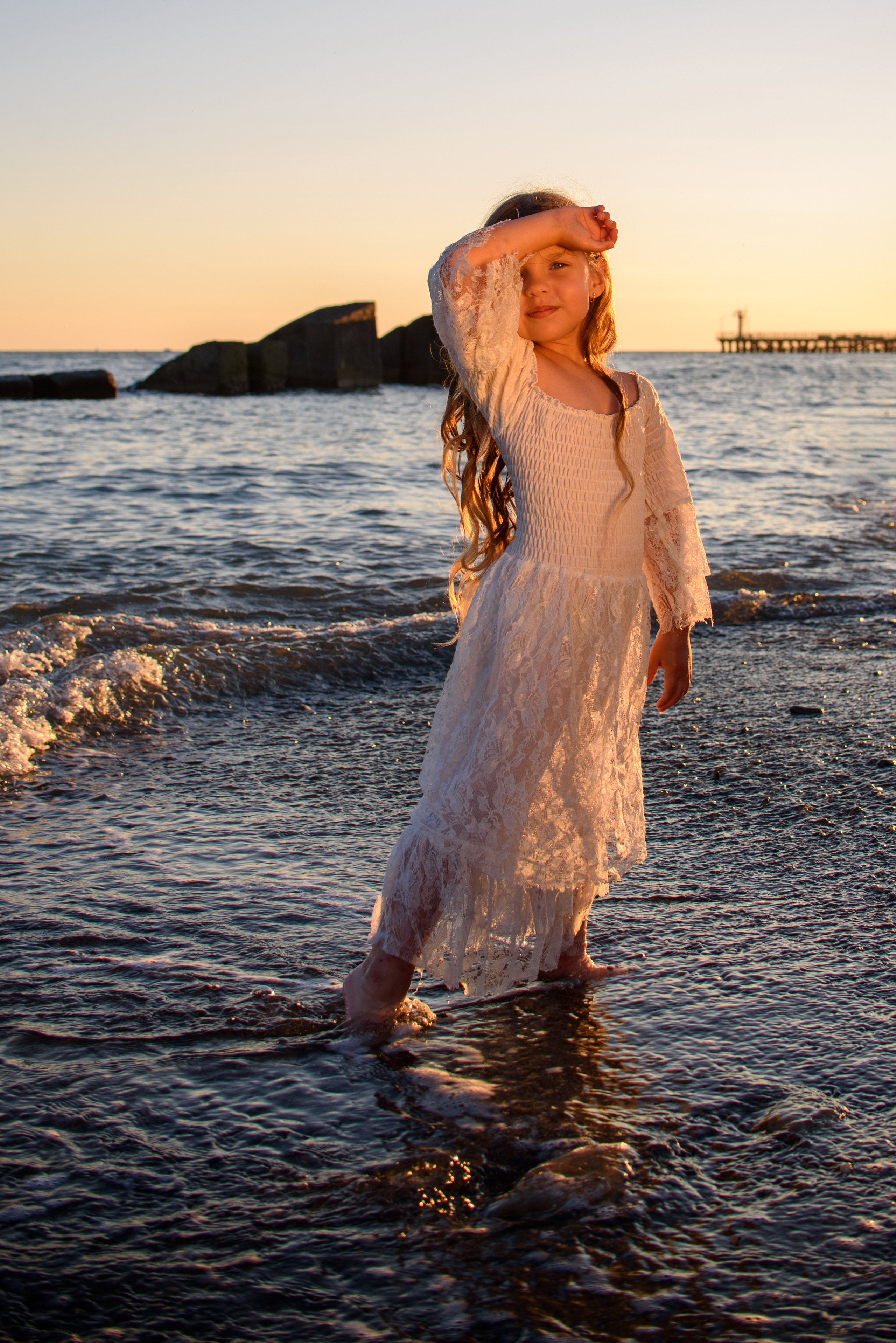 Закатная фотосессия. Детский студийный фотограф Сочи