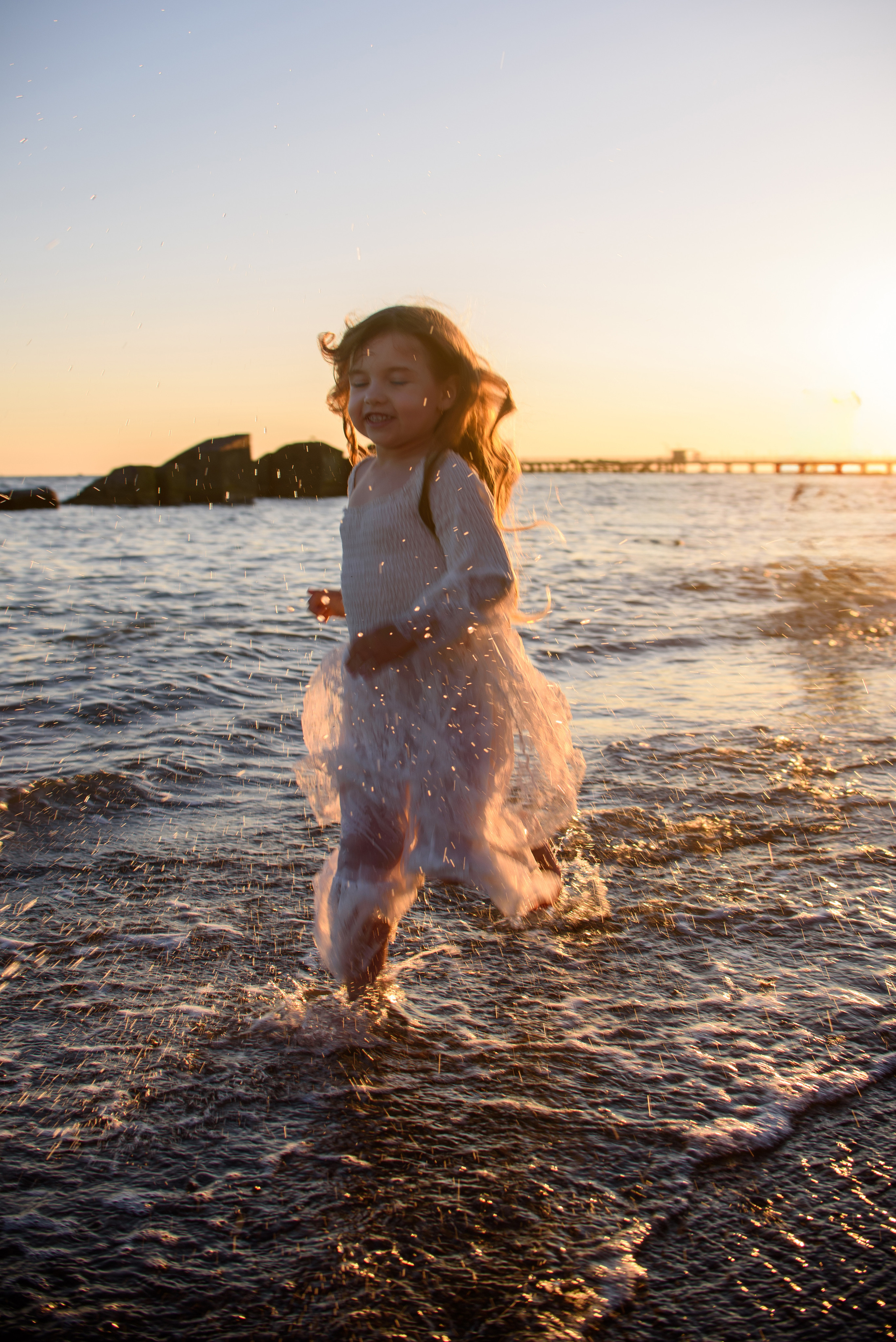 Закатная фотосессия. Детский студийный фотограф Сочи