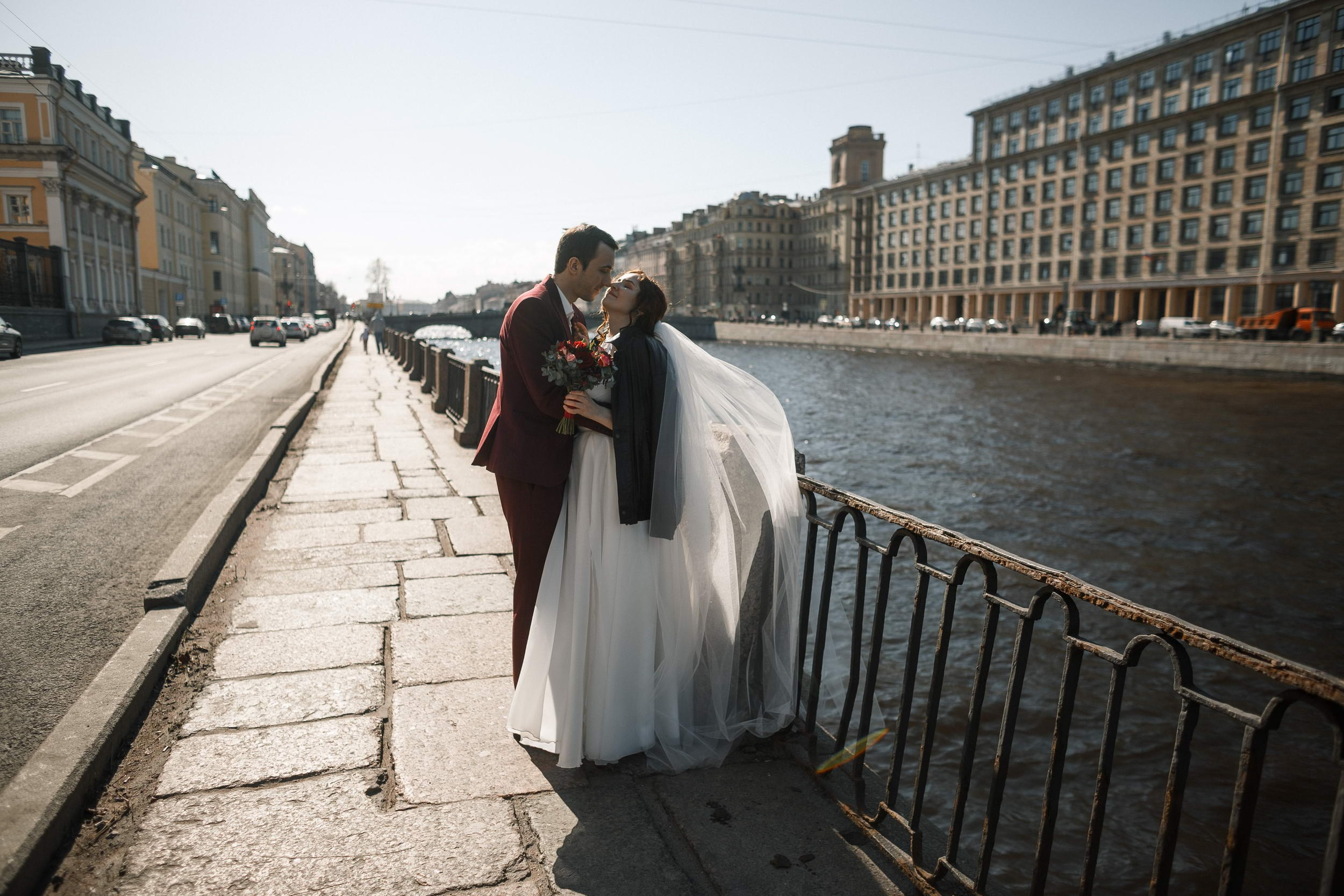 Свадьба в ЗАГСе Адмиралтейского района Санкт-Петербурга. Свадебный фотограф Игорь Брундасов 8PHOTO на свадьбу венчание загс СПб