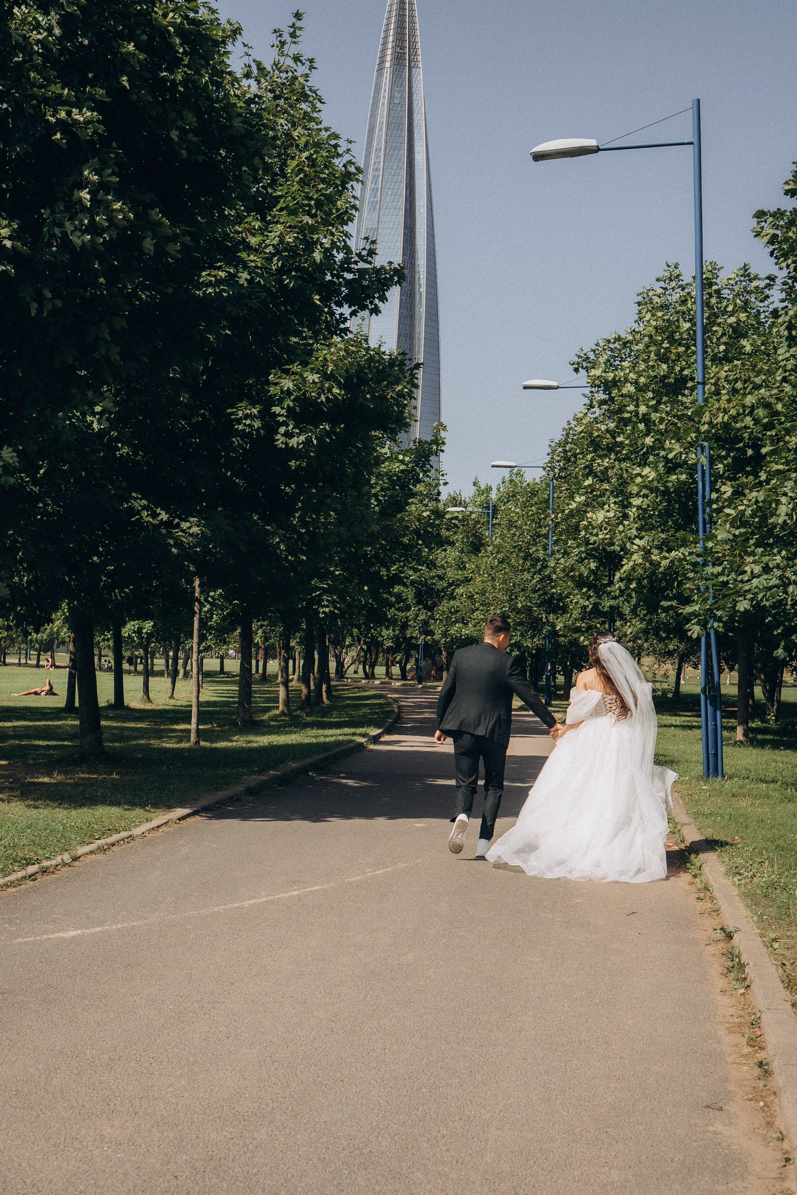 СВАДЕБНАЯ СЬЕМК В ПАРКЕ 300-ЛЕТИЯ. Профессиональный фотограф, Санкт-Петербург — Виктория Богомолова