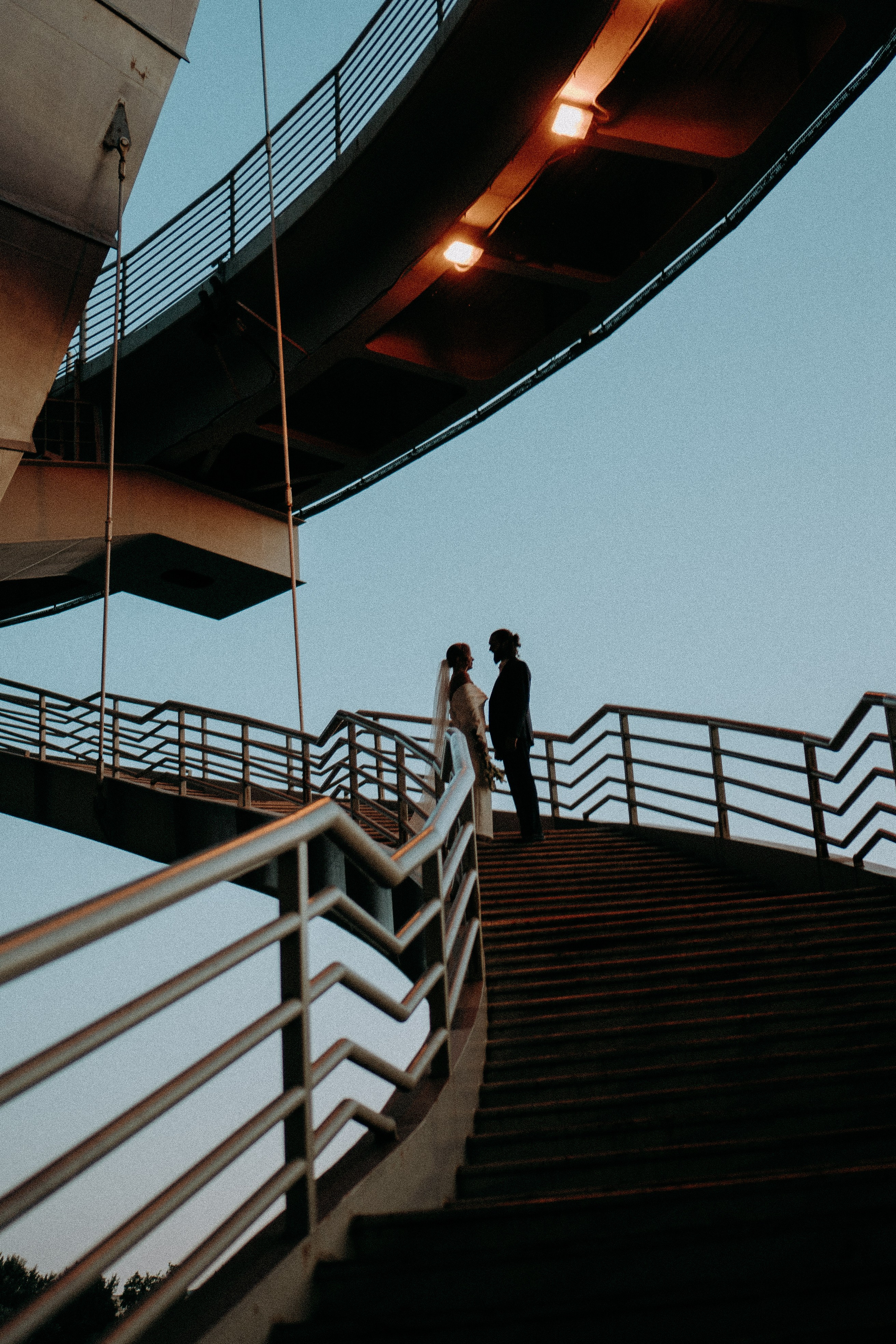 СВАДЕБНАЯ СЬЕМКА ВОЗЛЕ МСОТА БЕТАНКУРА НА КАБРИОЛЕТЕ. Профессиональный фотограф, Санкт-Петербург — Виктория Богомолова