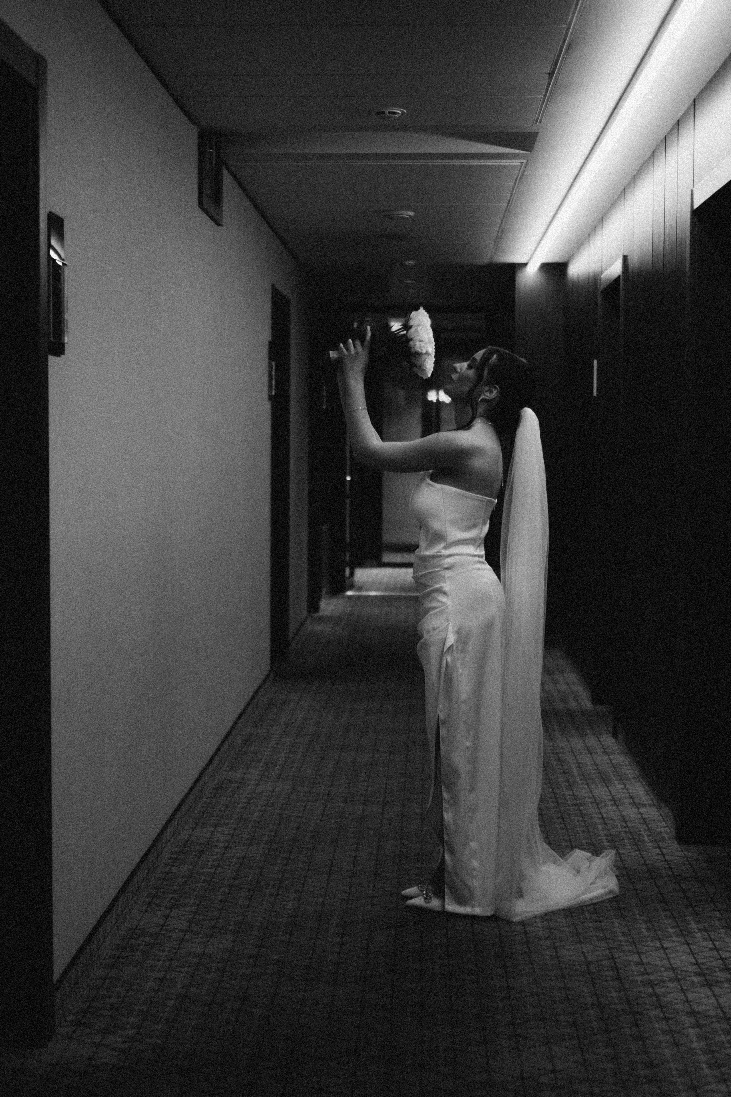 СВАДЕБНАЯ СЬЕМКА СБОРОВ ЖЕНИХА И НЕВЕСТЫ В ОТЕЛЕ И ТАКЖЕ ФОТОСЕССИИЯ В ОТЕЛЕЕ МЕГАПОЛИС БРЯНСК. Профессиональный фотограф, Санкт-Петербург — Виктория Богомолова