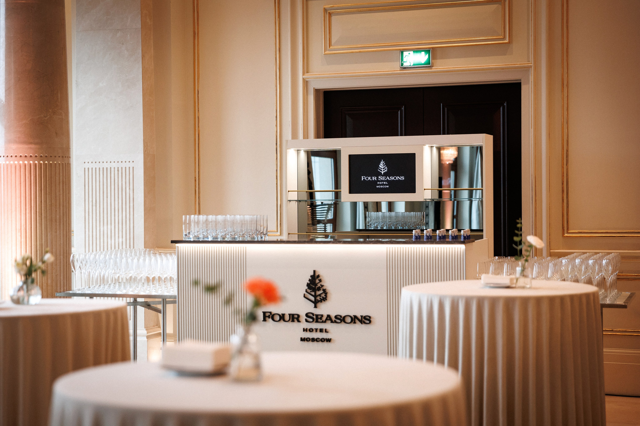 Бизнес-бранч FourSeasons. Репортажный Фотограф в Москве Александр Назаров