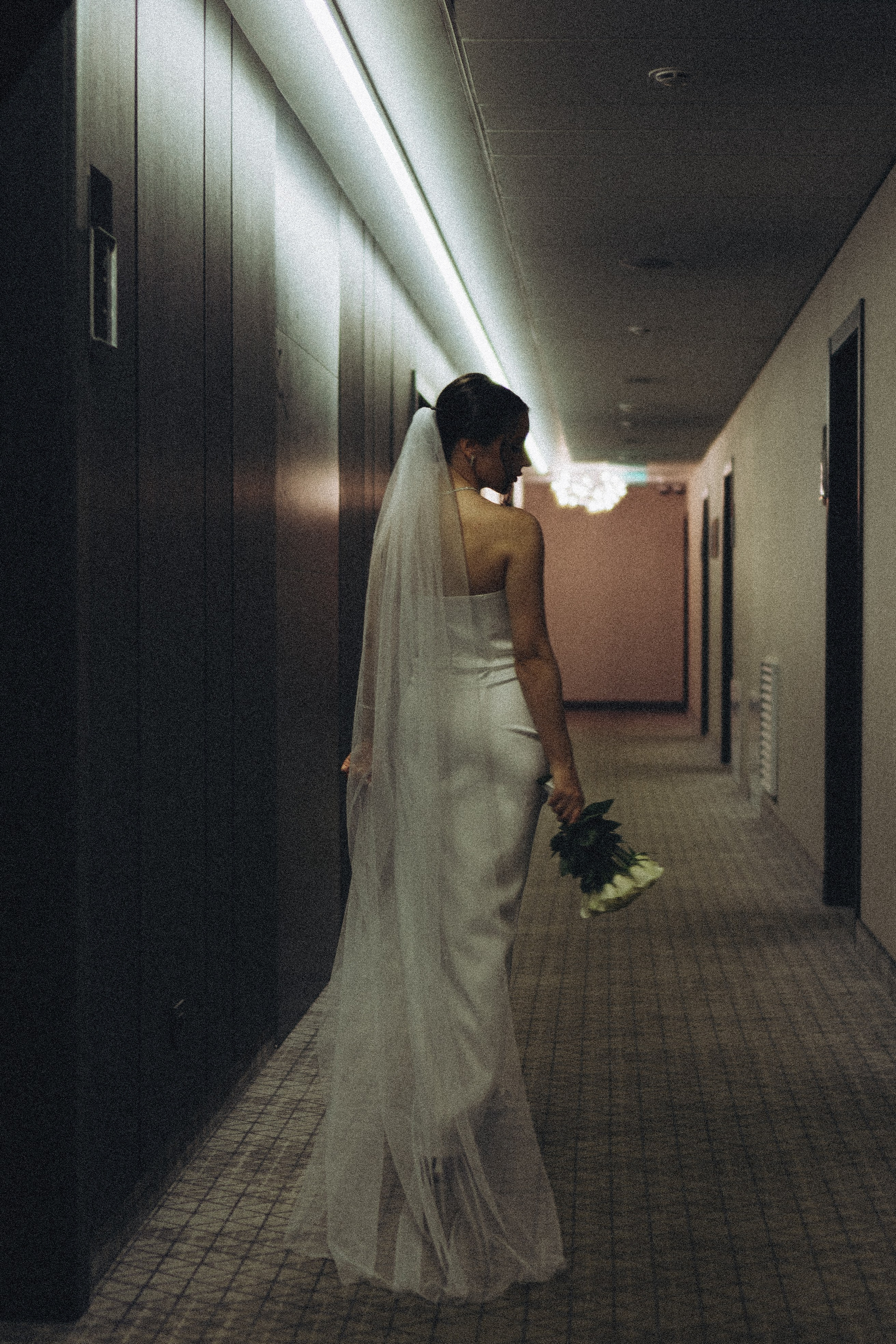 СВАДЕБНАЯ СЬЕМКА СБОРОВ ЖЕНИХА И НЕВЕСТЫ В ОТЕЛЕ И ТАКЖЕ ФОТОСЕССИИЯ В ОТЕЛЕЕ МЕГАПОЛИС БРЯНСК. Профессиональный фотограф, Санкт-Петербург — Виктория Богомолова