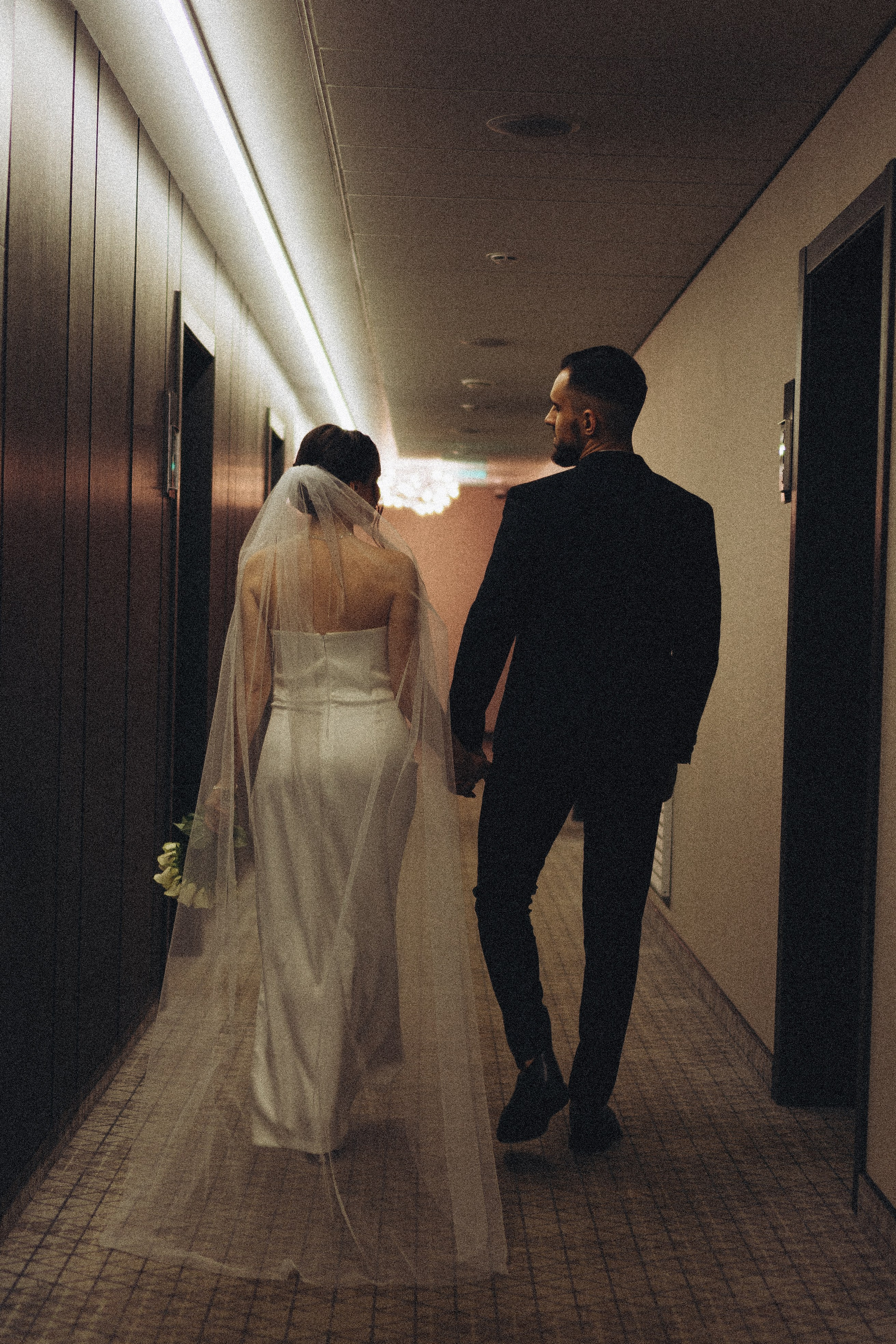 СВАДЕБНАЯ СЬЕМКА СБОРОВ ЖЕНИХА И НЕВЕСТЫ В ОТЕЛЕ И ТАКЖЕ ФОТОСЕССИИЯ В ОТЕЛЕЕ МЕГАПОЛИС БРЯНСК. Профессиональный фотограф, Санкт-Петербург — Виктория Богомолова