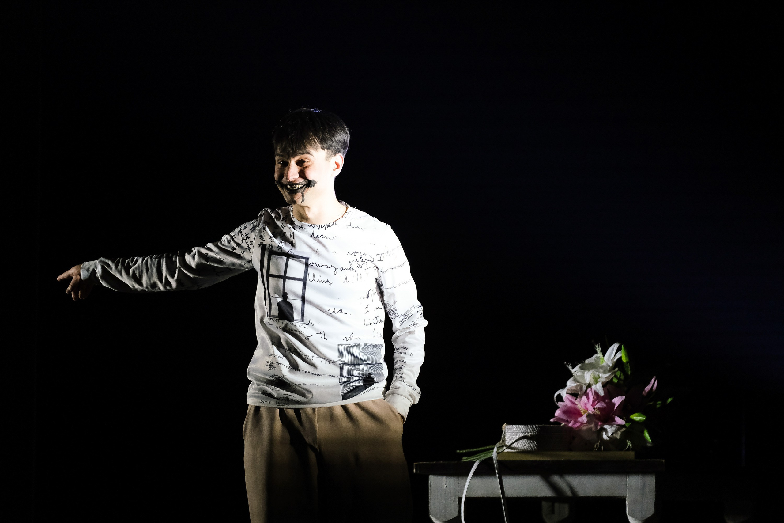 Ганди молчал по субботам. Фотограф Анатолий Деникин