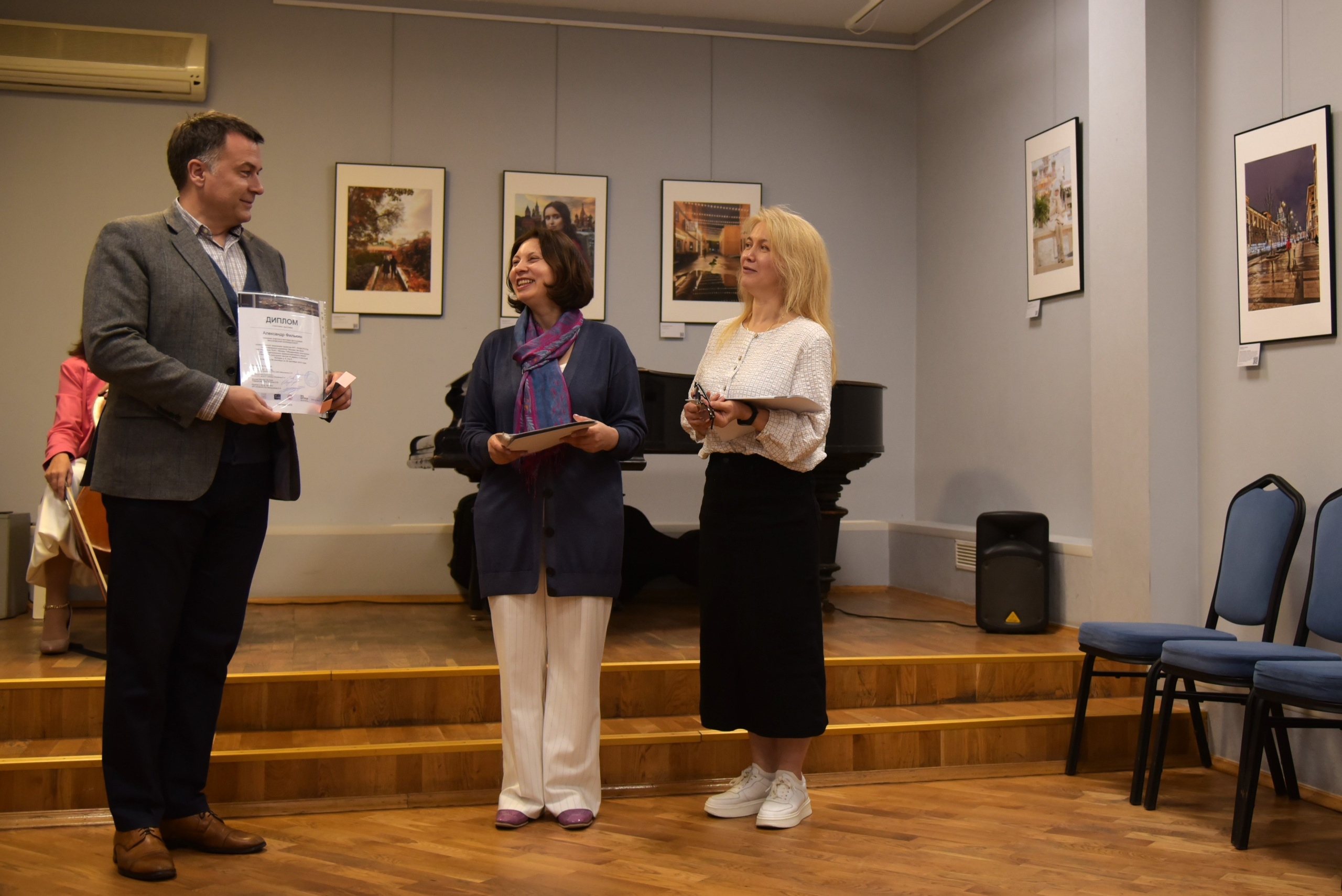 МОСКОВСКИЙ КАЛЕЙДОСКОП. Reportage, architectural, fine art photographer Lena Melnikova in Moscow